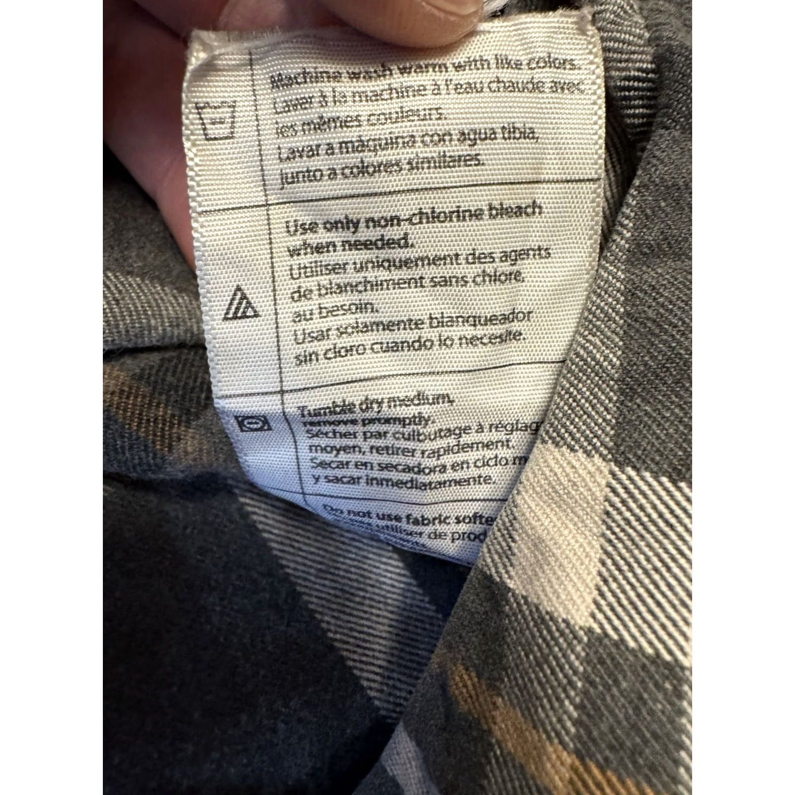 Carhartt Carhartt Flannel Shirt Plaid Double Pocket Gray White Yellow XL Mens Regular Long Sleeve Button-Up Casual Workwear Outdoor Logo Size US XL / EU 56 / 4 - 6 Thumbnail