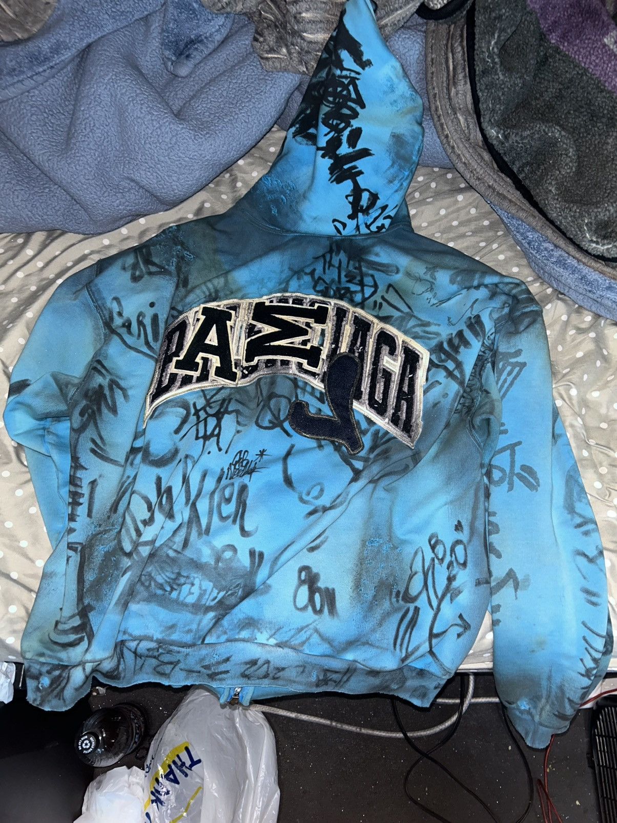 Balenciaga Balenciaga skater graffiti hoodie Size US XXS / EU 40 - 2 Thumbnail