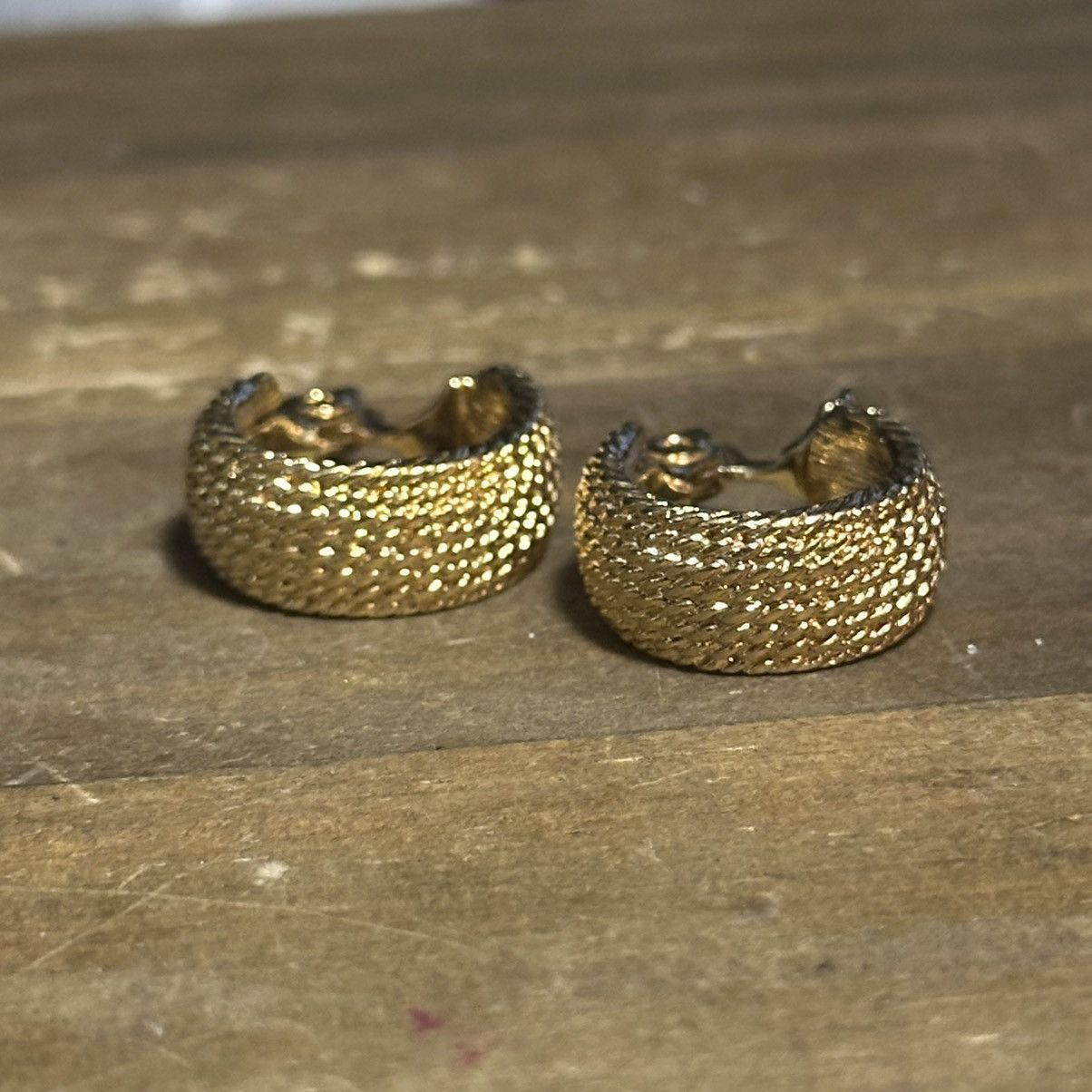 Monet Vintage Monet gold tone textured clip on hoop earrings Size ONE SIZE - 2 Thumbnail
