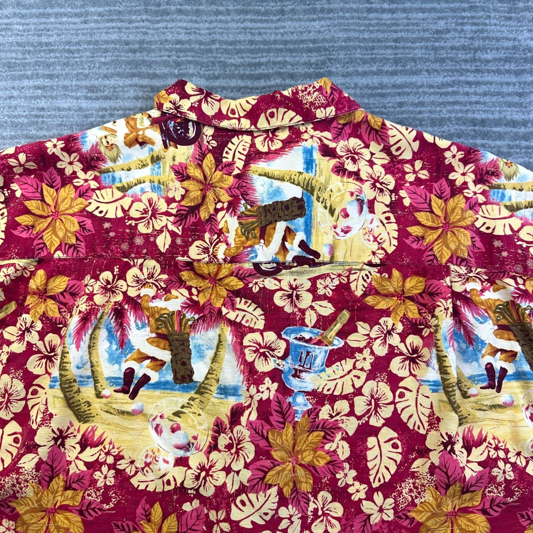 Tommy Bahama Tommy Bahama Shirt Mens Large Red Santa Motorcycle Floral Camp All Over Print Silk Button-Up Short Sleeve Collared Size US L / EU 52-54 / 3 - 6 Thumbnail