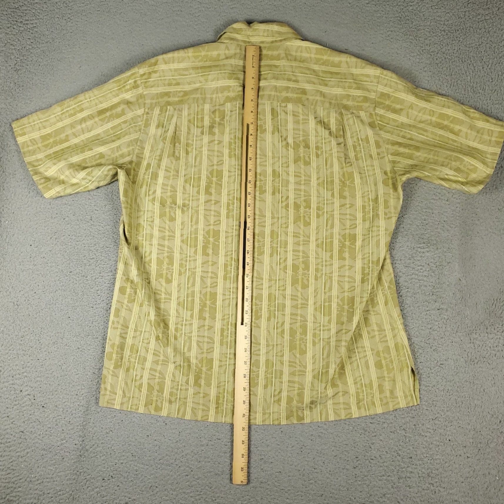 Tommy Bahama VINTAGE Tommy Bahama Shirt Mens XL Beige/Gold Silk Hawaiian Button Up Short Sleeve Size US XL / EU 56 / 4 - 4 Thumbnail