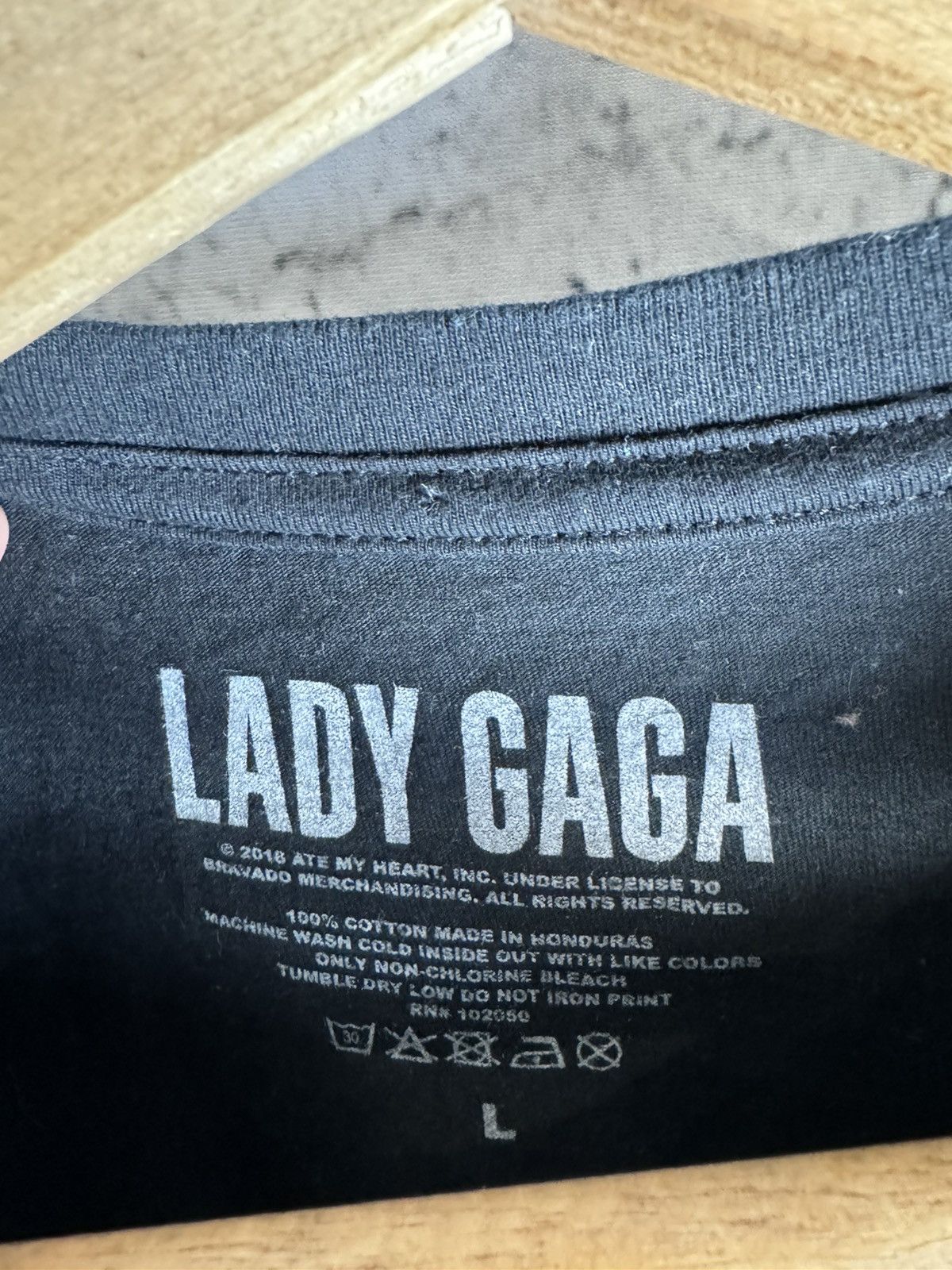 Band Tees Vintage Lady Gaga Tour Rare T Shirt Size US L / EU 52-54 / 3 - 3 Thumbnail