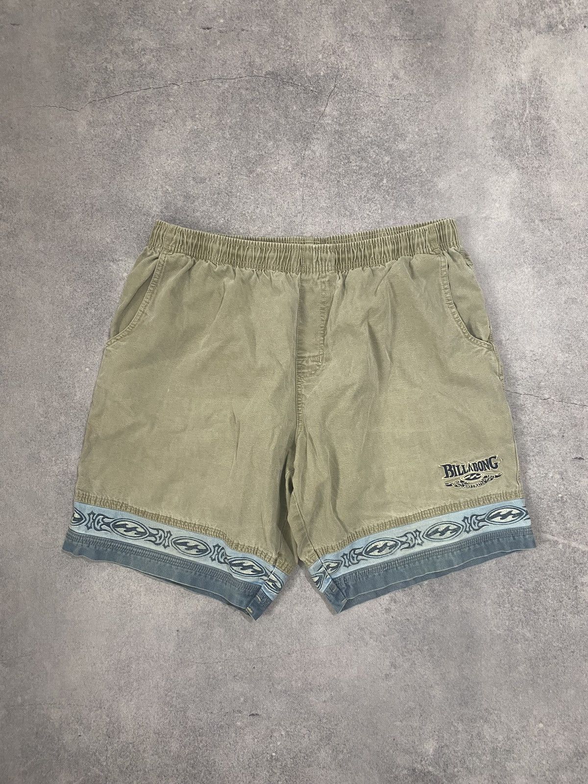 Billabong Vintage Billabong Shorts Size 38 Size US 38 / EU 54 - 1 Thumbnail