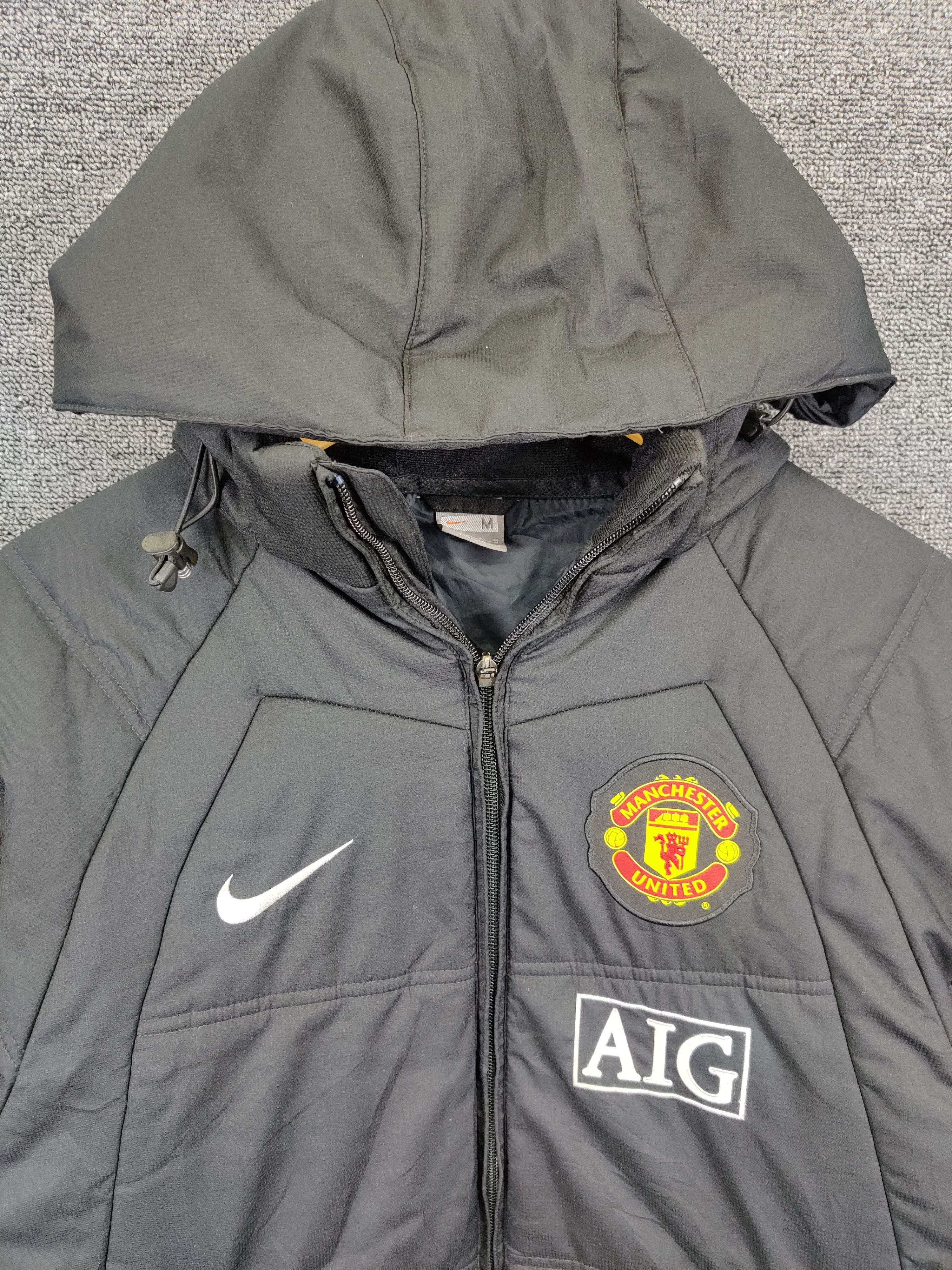 Nike Vintage Nike Manchester United AIG Puffer Jacket Size US M / EU 48-50 / 2 - 7 Thumbnail