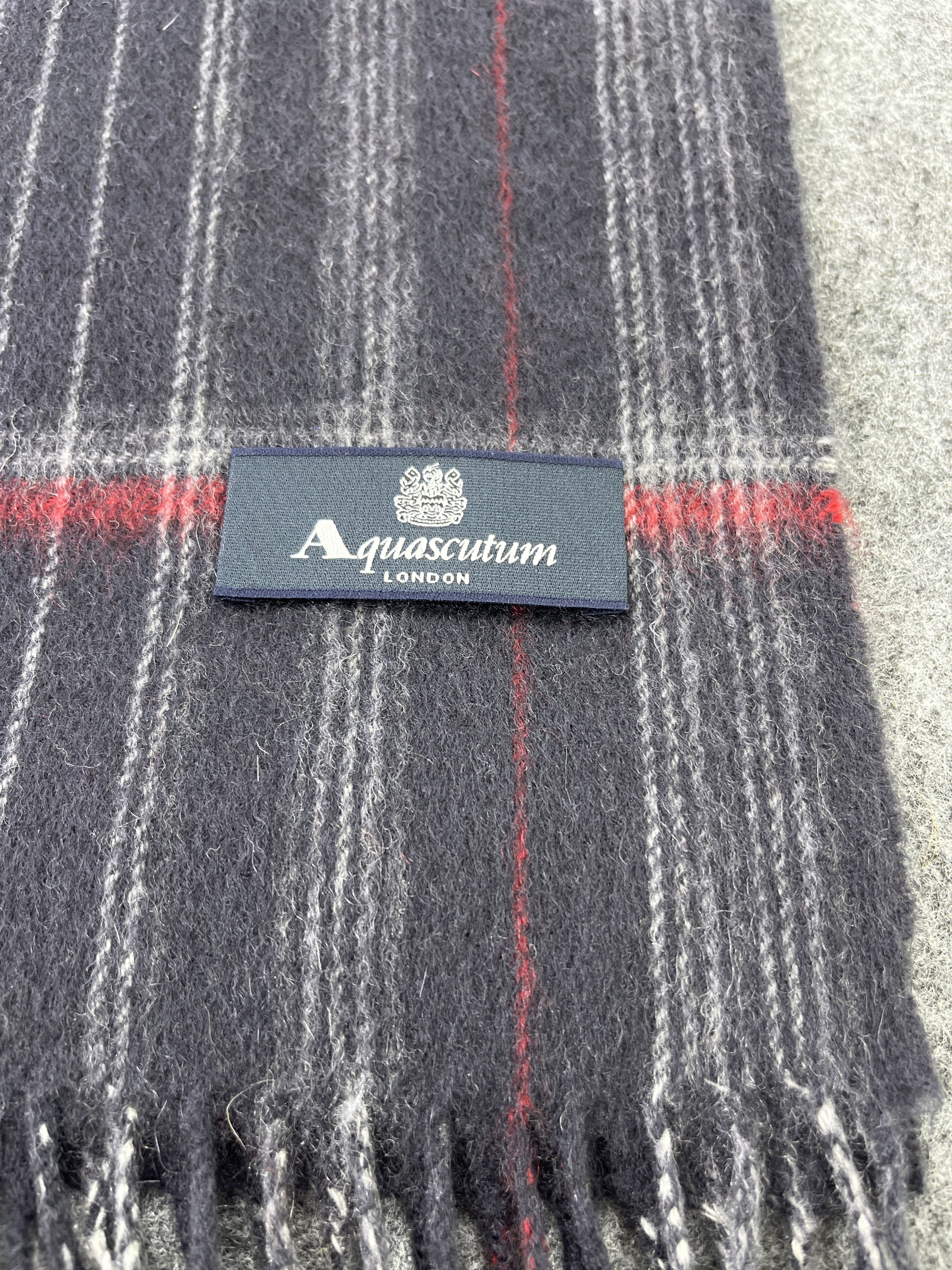 Aquascutum Aquascutum Scarf / Muffler / Neckwear T184 Size ONE SIZE - 5 Thumbnail