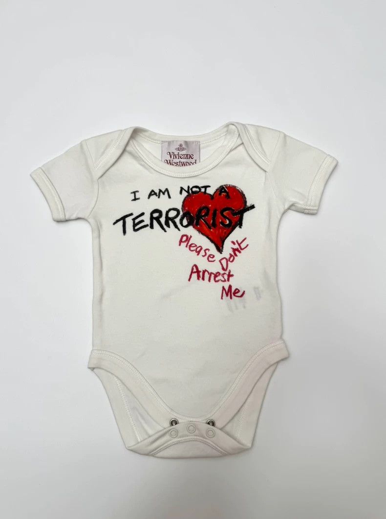 Vivienne Westwood Vivienne Westwood Love hang baby T-shirt Size M / US 6-8 / IT 42-44 - 2 Thumbnail