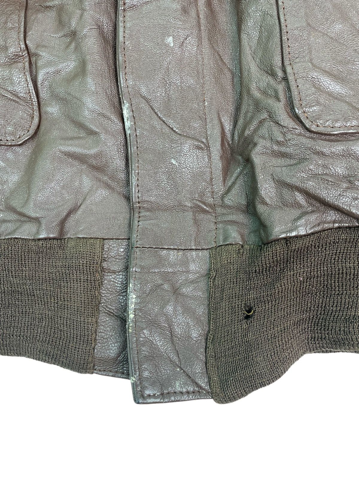 Vintage × Willis & Geiger Vtg Willis & Geiger A2 leather flight bomber USAF jacket Size US XXS / EU 40 - 2 Thumbnail