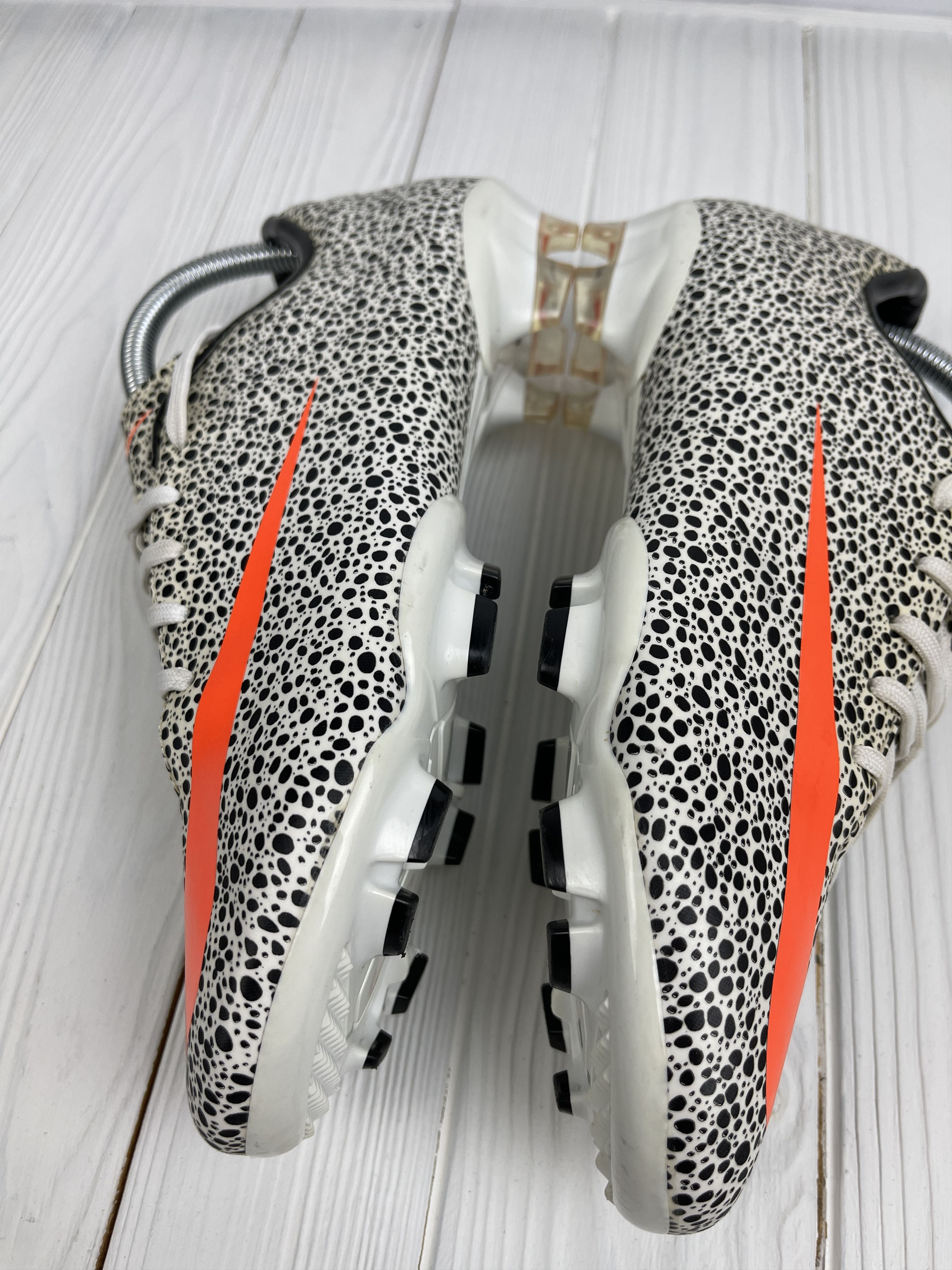 Nike Nike Mercurial Victory Safari SG Rugby Boots Size US 8.5 / EU 41-42 - 1 Thumbnail
