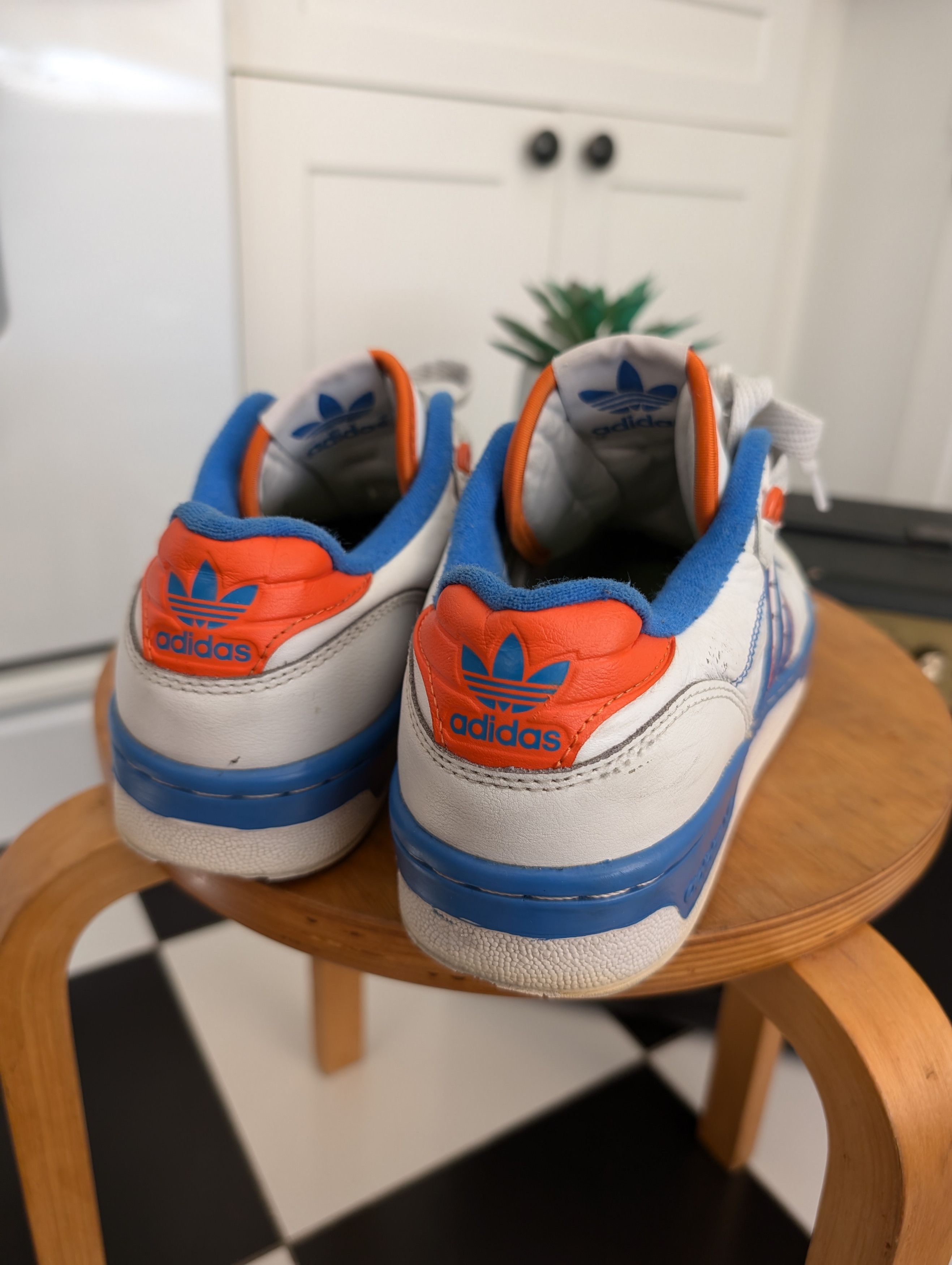 Adidas adidas Rivalry Low OG 'Knicks' Size US 9 / EU 42 - 5 Thumbnail