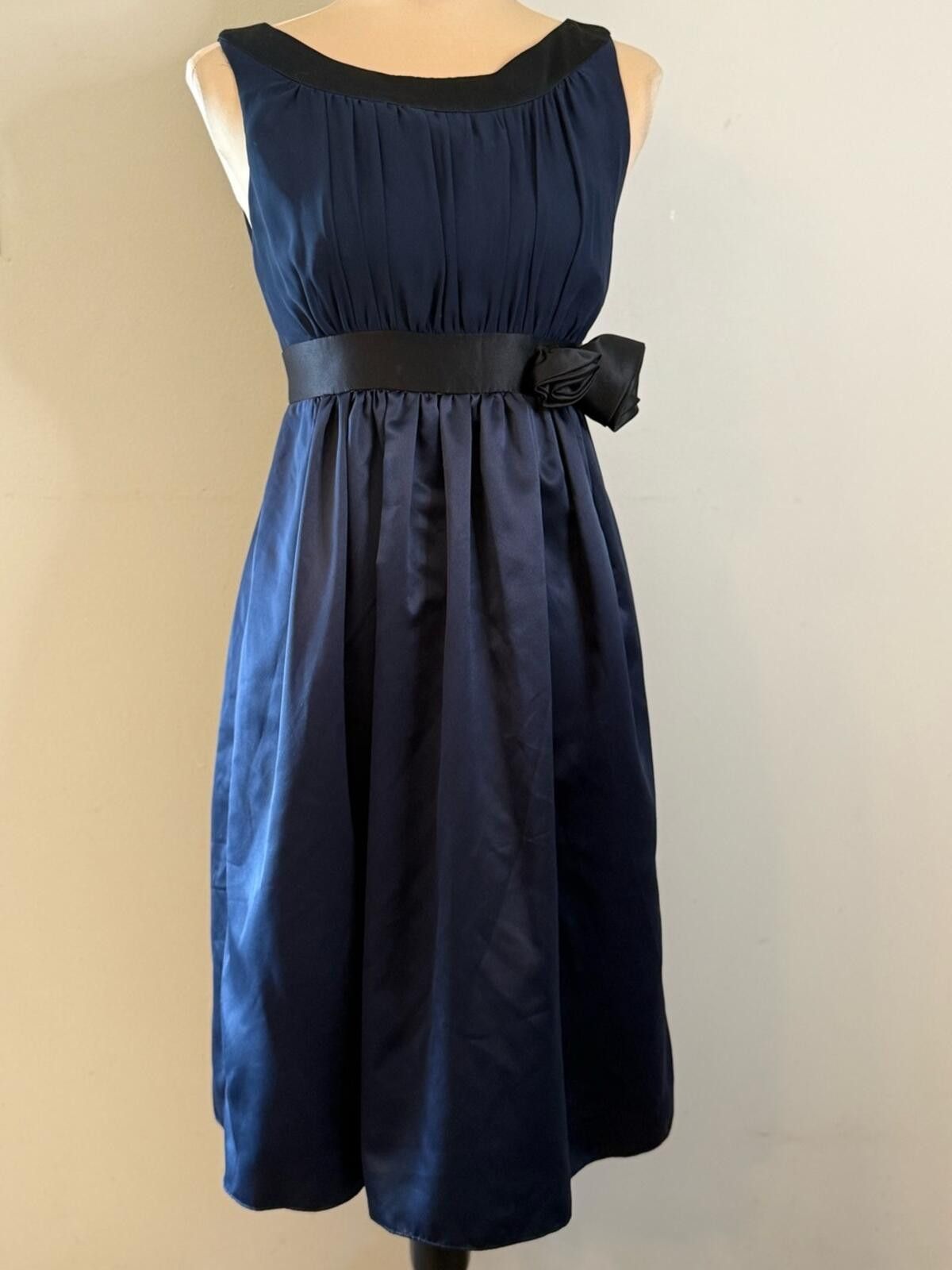 Other Max and Cleo formal navy midi dress black 3D rose belt SZ 4 Size S / US 4 / IT 40 - 1 Thumbnail