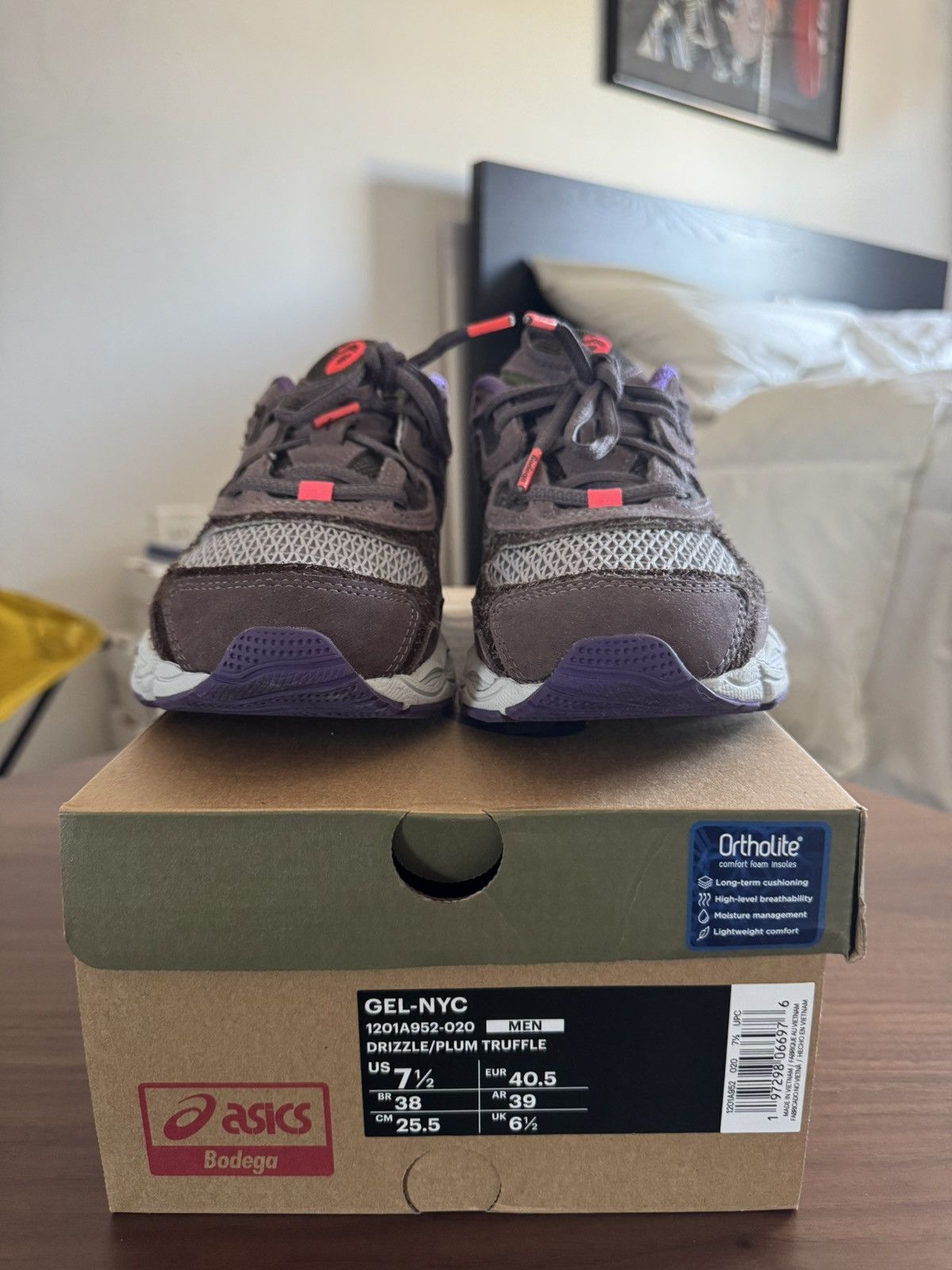Asics × Bodega Asics Gel-NYC Bodega After Hours Size US 7.5 / EU 40-41 - 2 Thumbnail
