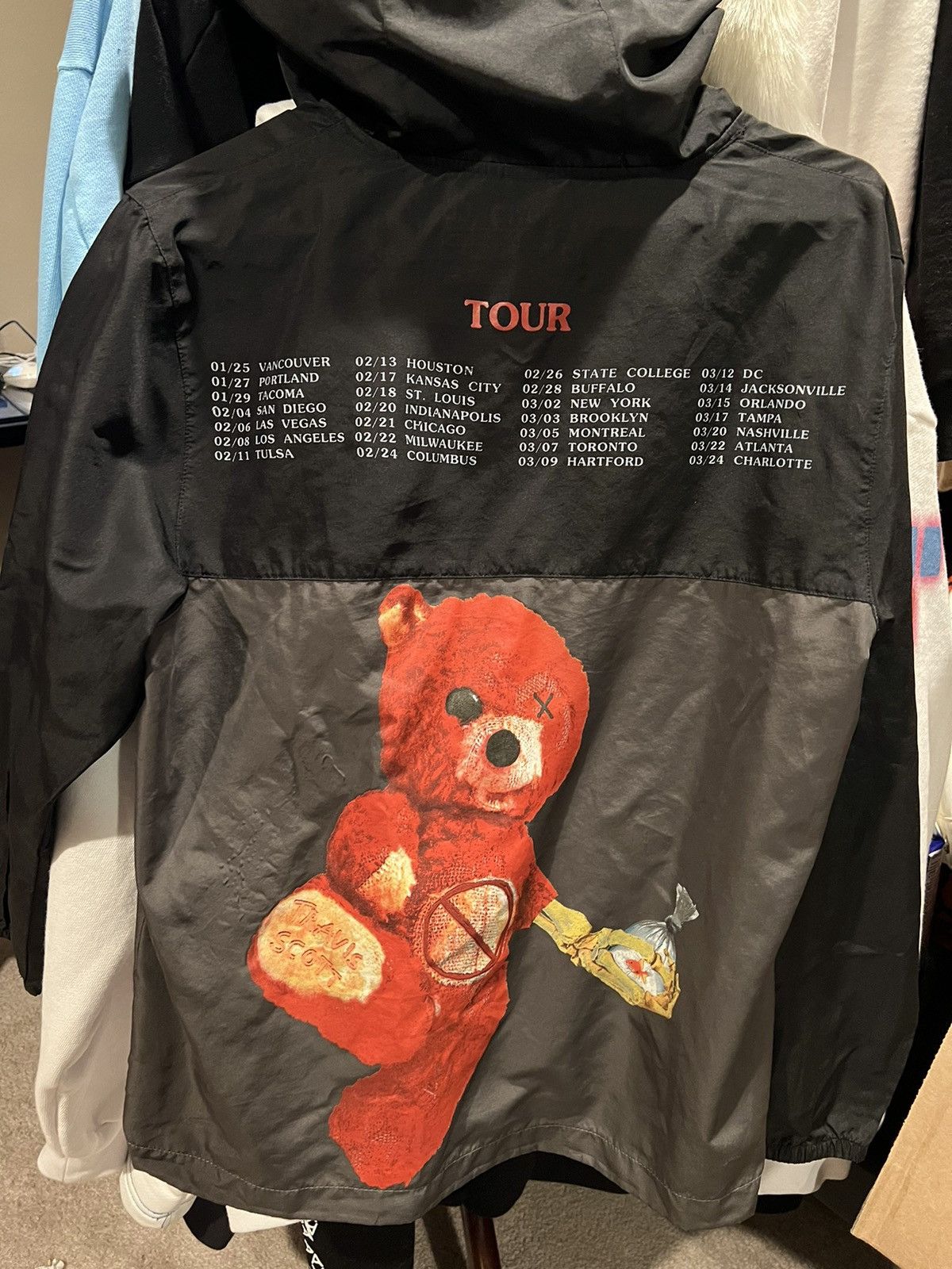Travis Scott bear n goldfish windbreaker WISH YOU WERE HERE ASTROWORLD Size US S / EU 44-46 / 1 - 2 Thumbnail