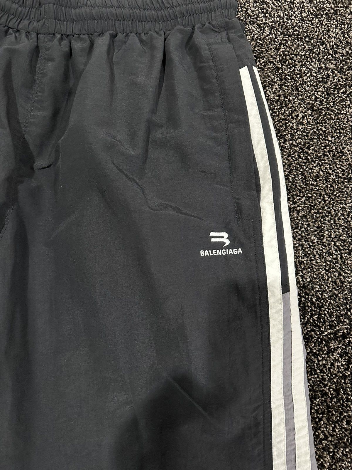 Balenciaga Balenciaga Unifit Sporty B Logo Track Black Nylon Pants Size US 34 / EU 50 - 7 Thumbnail