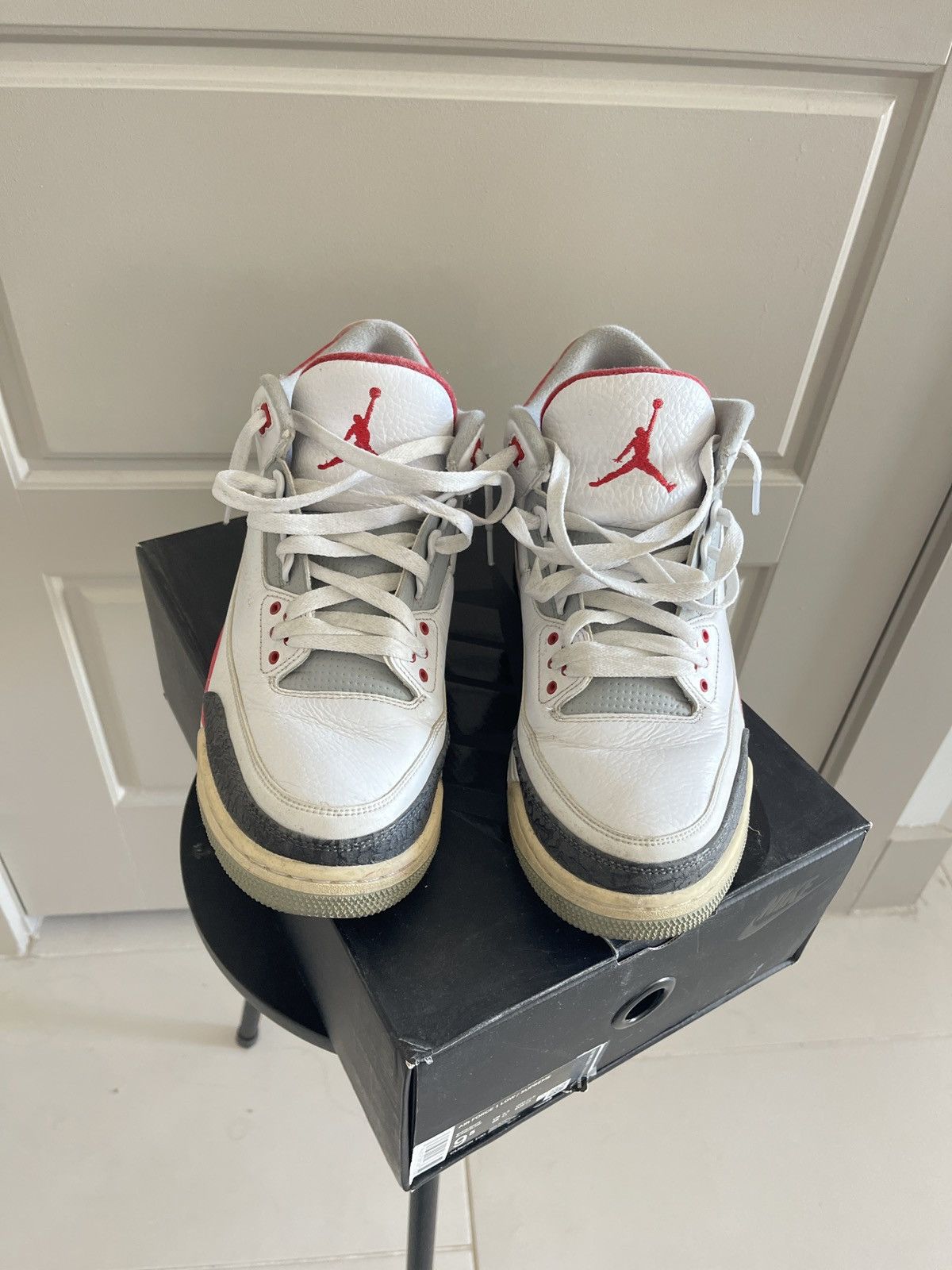 Jordan Brand Jordan 3 Retro Fire Red Size US 10.5 / EU 43-44 - 3 Thumbnail