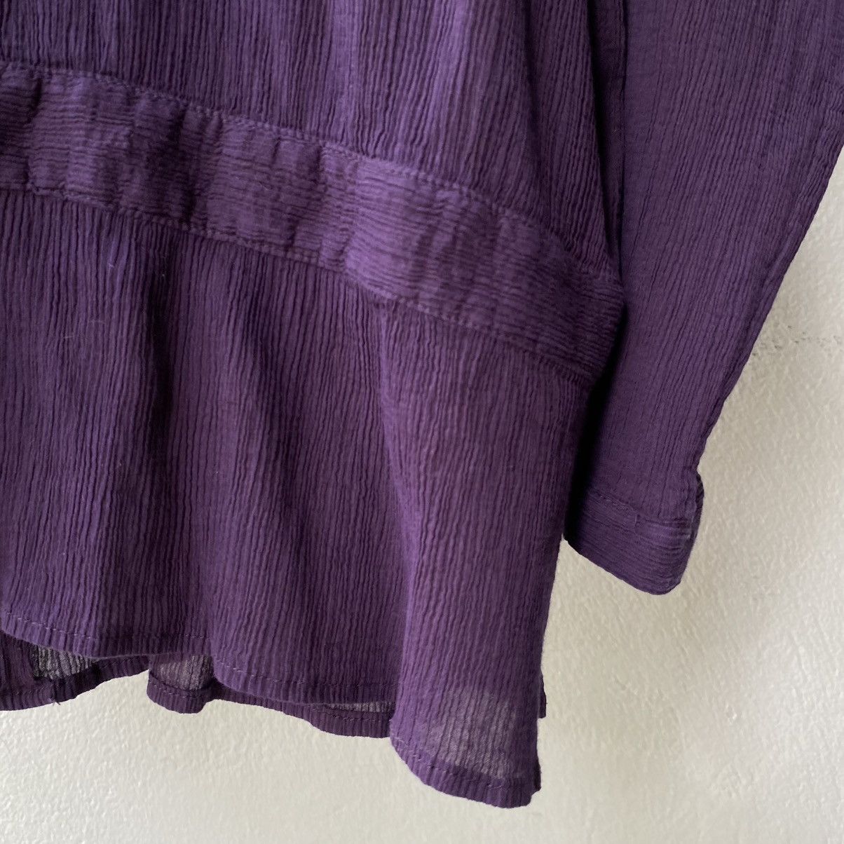 Issey Miyake Plantation Purple Long Sleeve Pleated Button-Up Blouse Size M / US 6-8 / IT 42-44 - 8 Thumbnail