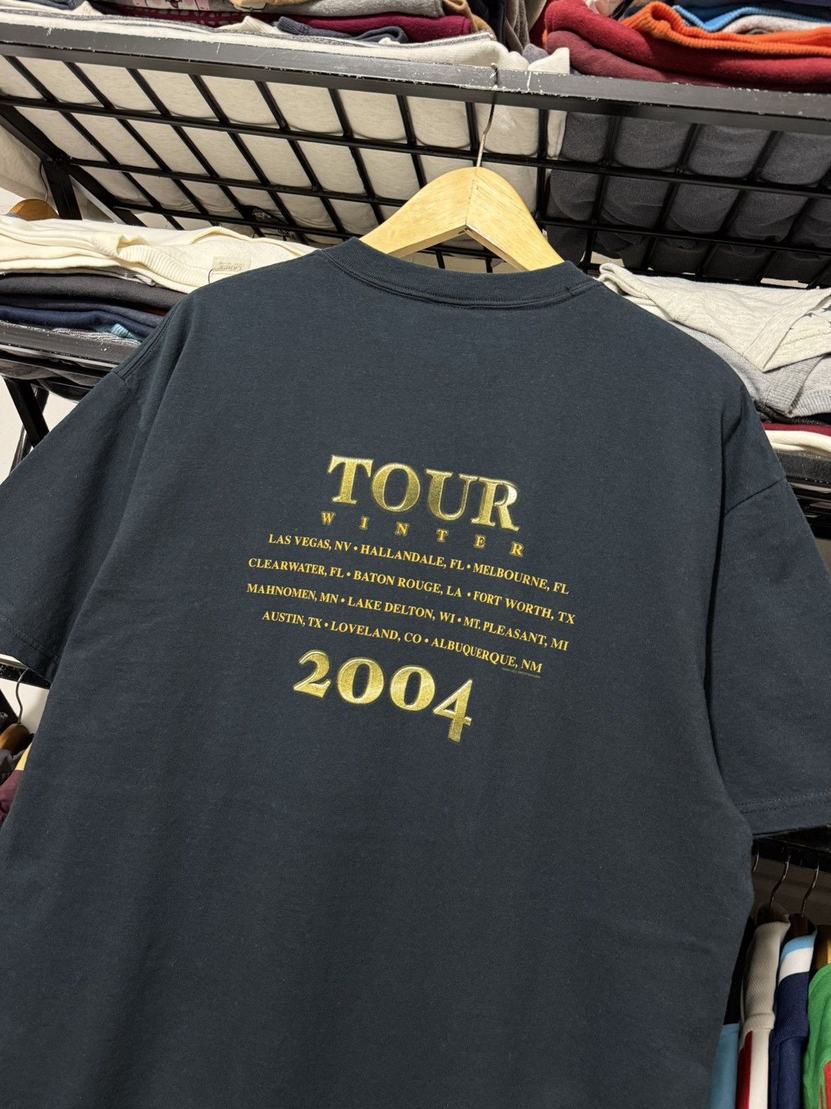 Band Tees Vintage reo speedwagon tour winter 2004 tshirt Size US XL / EU 56 / 4 - 4 Thumbnail