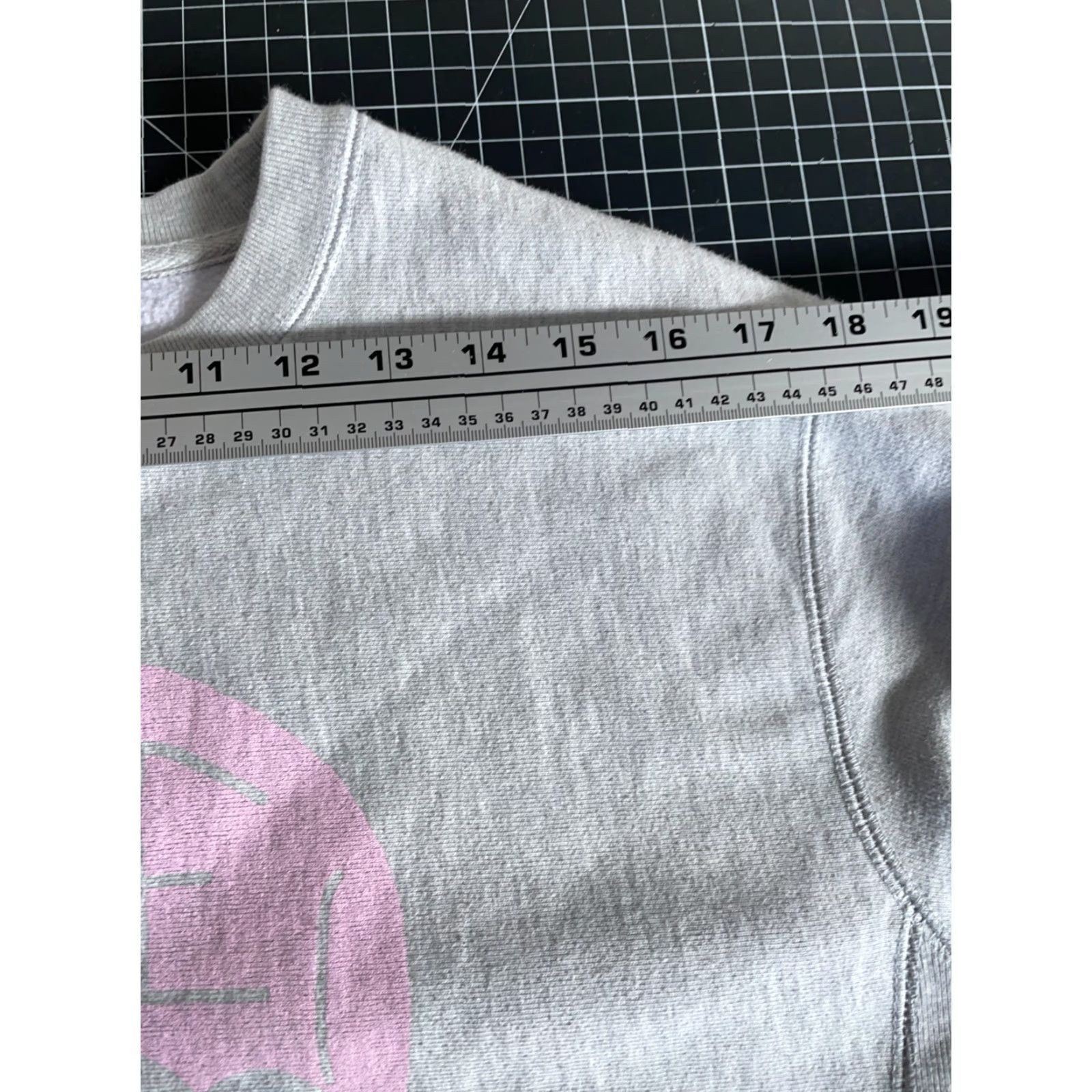 Vintage MGK 27 Club Sweatshirt Adult Medium Heather Gray Pink Skull Coffee Independent Size US M / EU 48-50 / 2 - 7 Thumbnail