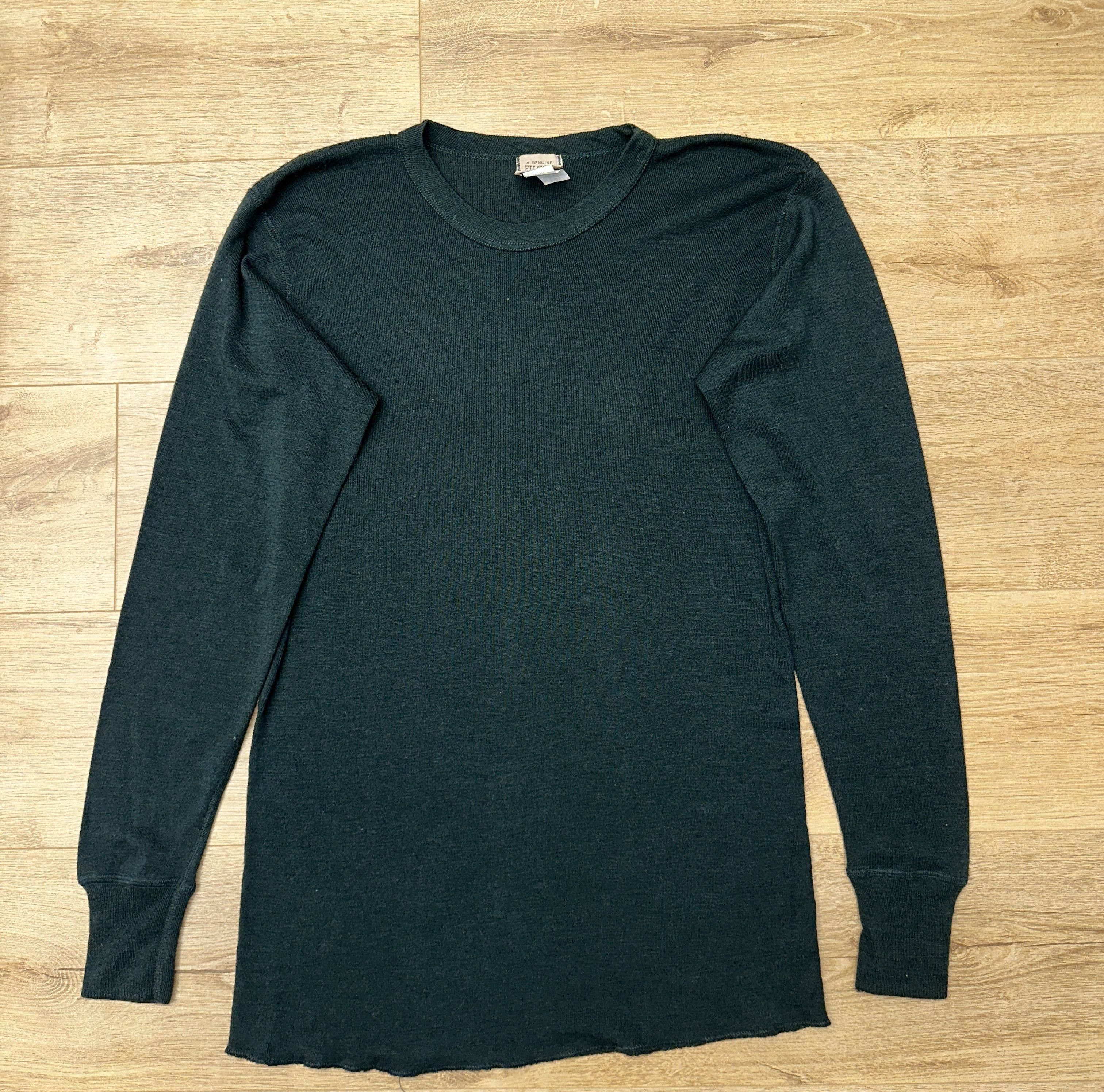 Filson Filson Wool Crewneck Shirt Green Sz M Repair Spots Vintage Size US M / EU 48-50 / 2 - 1 Thumbnail
