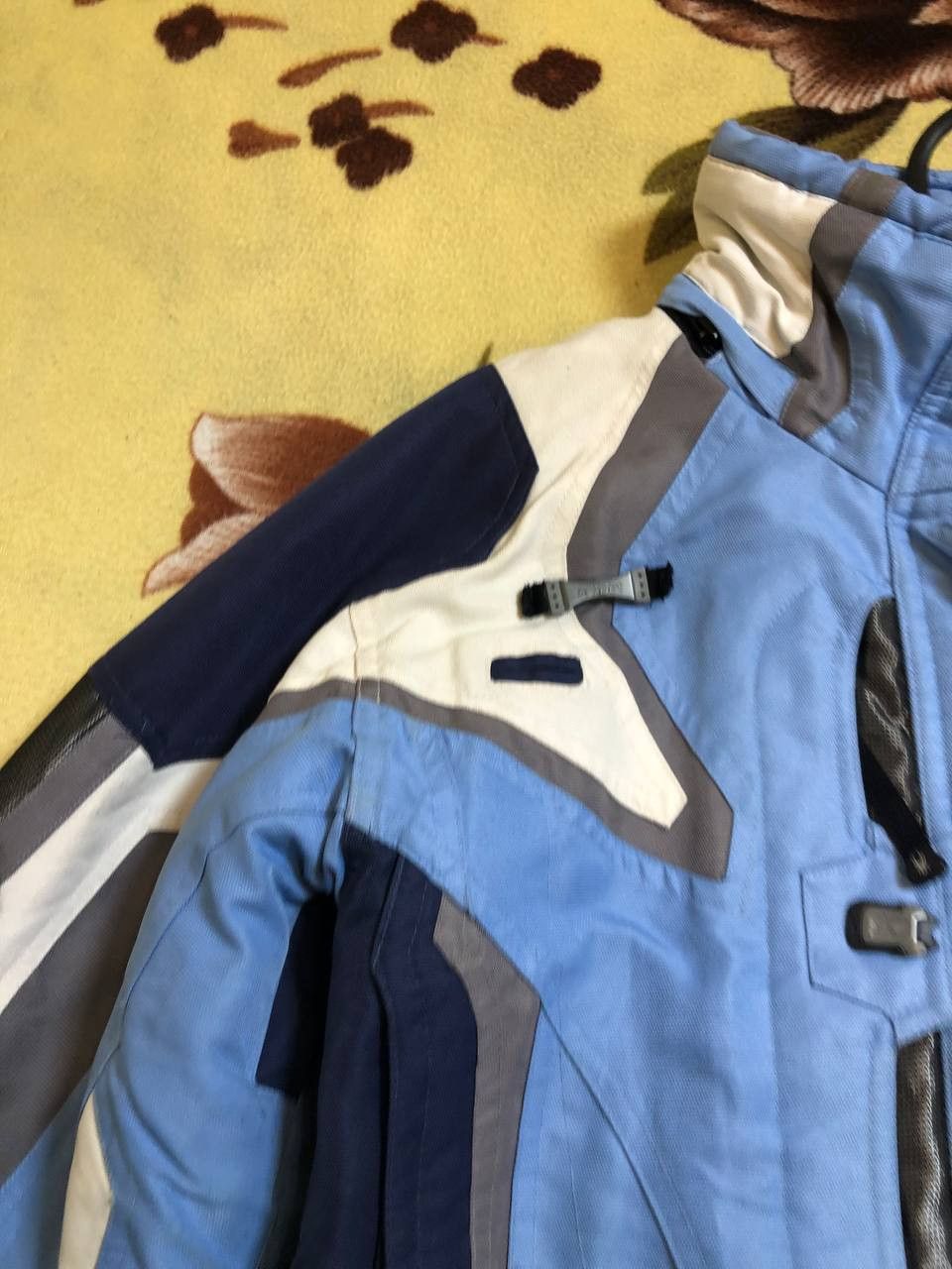 Spyder Spyder Baby Blue Spider Web ski Snowboarding Jacket vintage Size US M / EU 48-50 / 2 - 8 Thumbnail