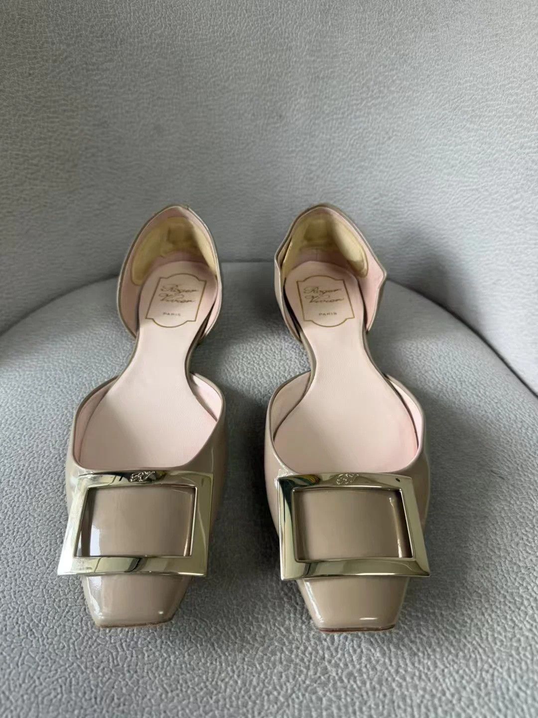 Roger Vivier Roger Vivier Elephant Gray Patent Buckle Flats 37 Size US 6 / IT 36 - 2 Thumbnail