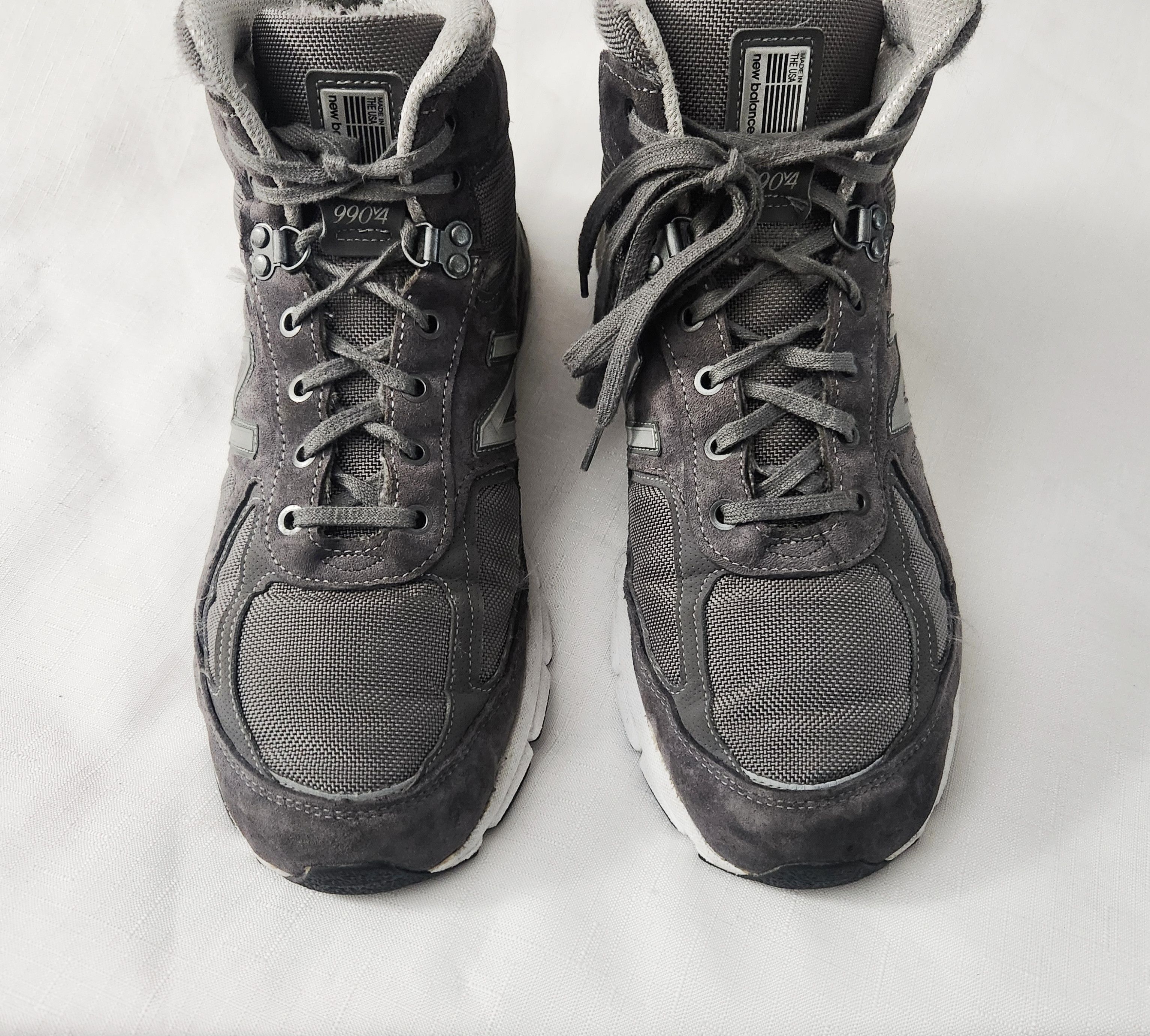 New Balance New Balance 990 v4 Mid Grey Suede Shoe Size 13 2E MO990GR4 Size US 13 / EU 46 - 4 Thumbnail
