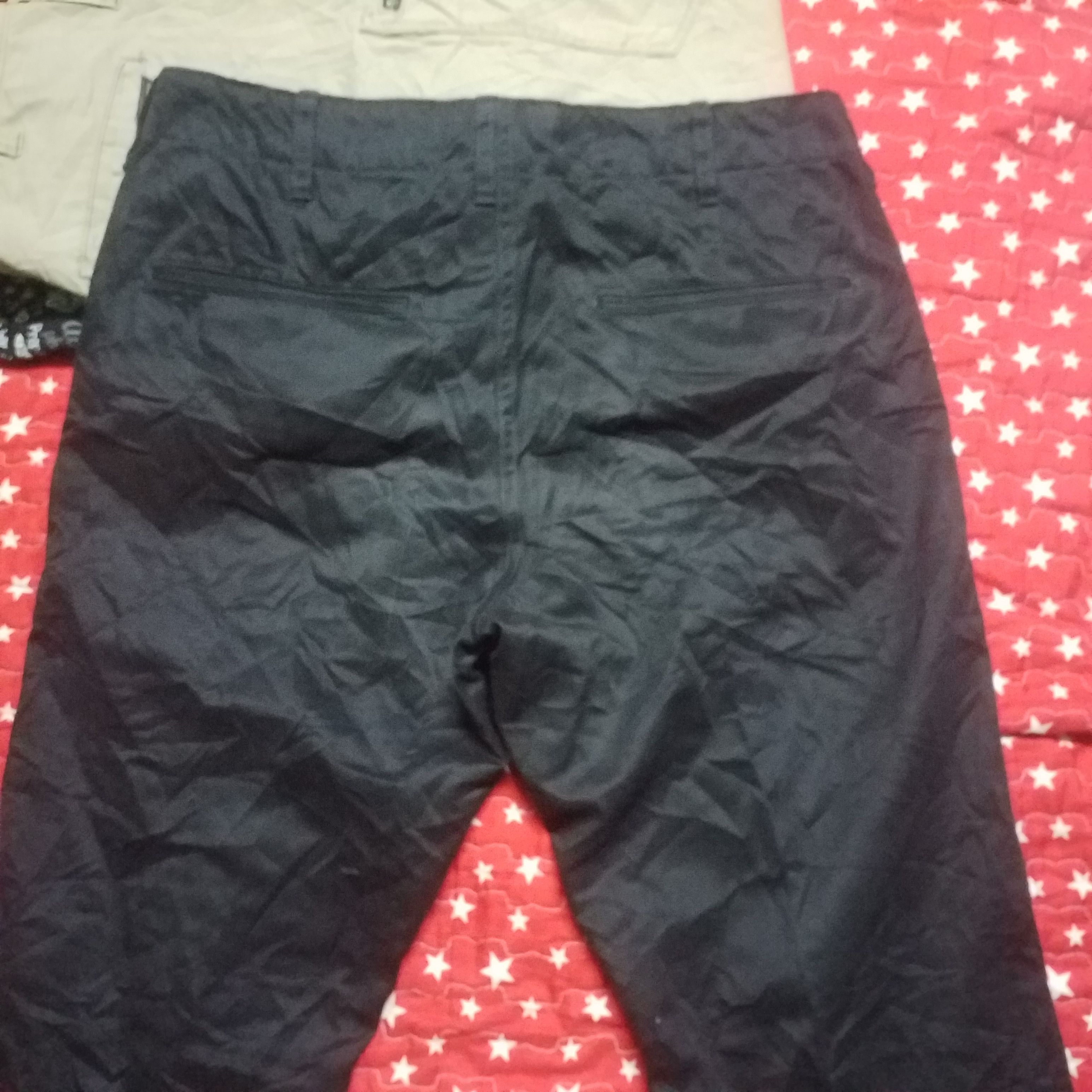Uniqlo Uniqlo chino thick material Size US 34 / EU 50 - 7 Thumbnail