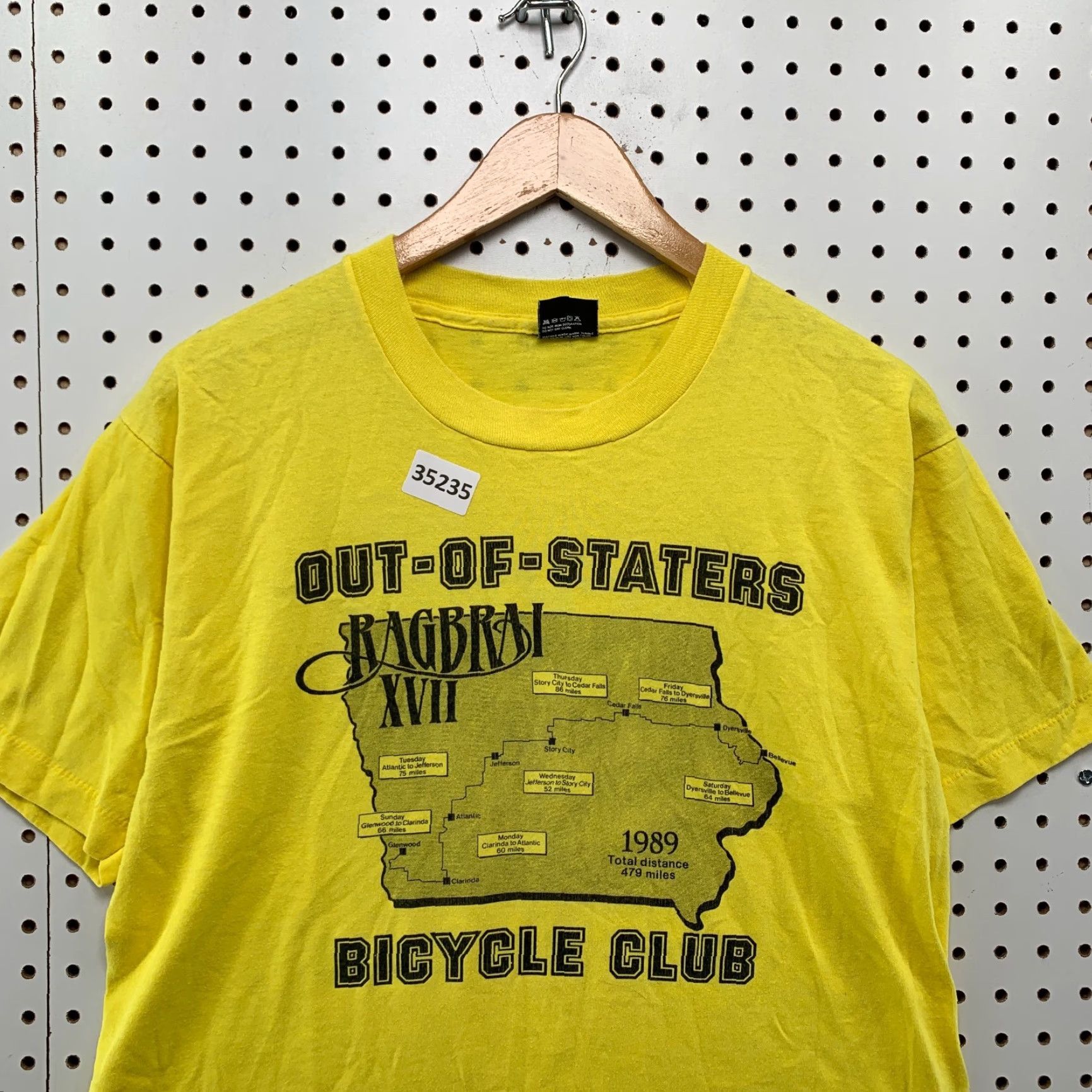 Vintage VINTAGE Bicycle Club Shirt Mens Large Yellow Graphic Print 80s 1989 USA Single Stitch T-Shirt Mens L Yellow 80s Bike Theme Size US L / EU 52-54 / 3 - 7 Thumbnail