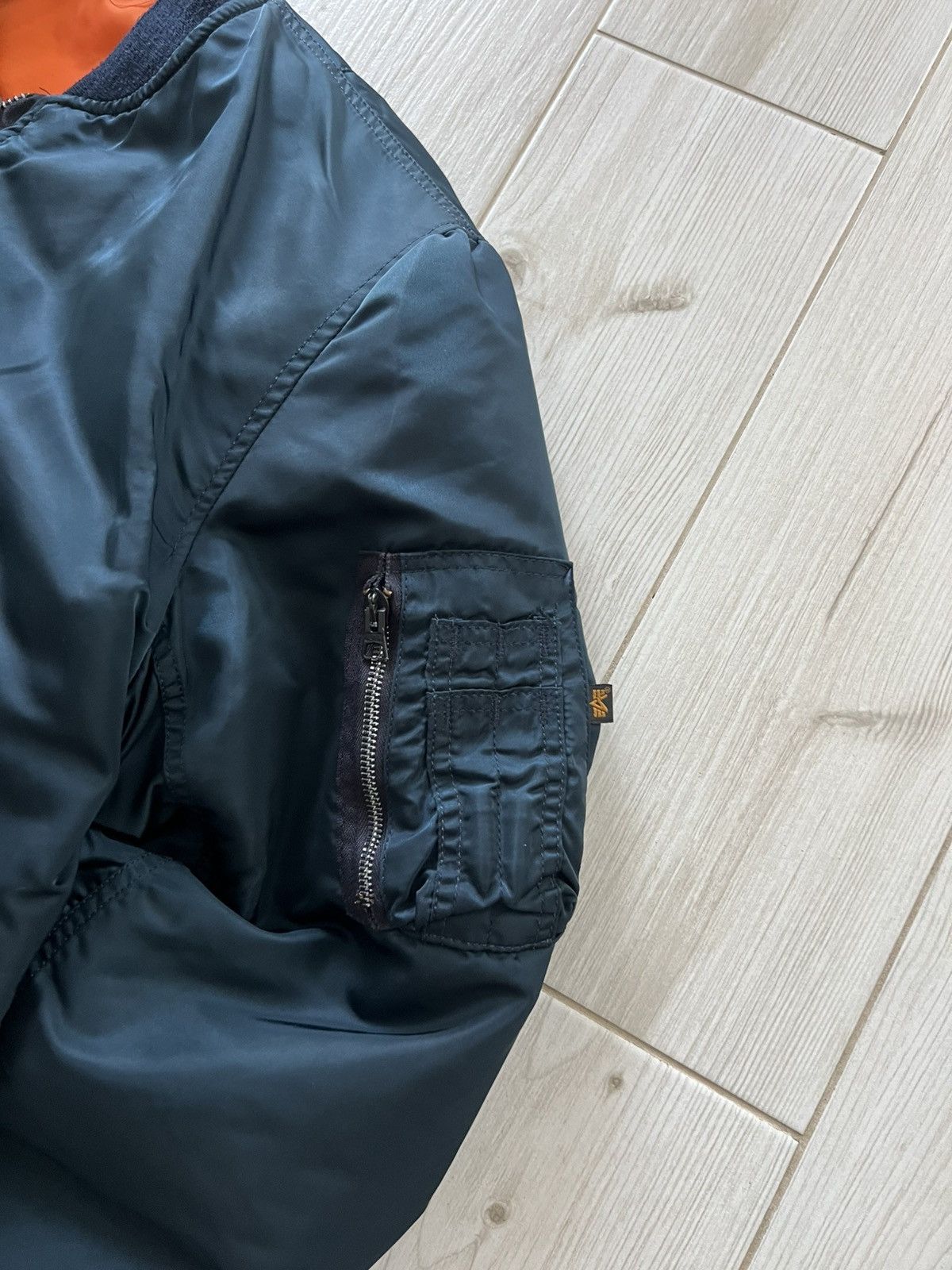 Alpha Industries Alpha Industries Reversible Bomber Jacket Size US XL / EU 56 / 4 - 10 Thumbnail