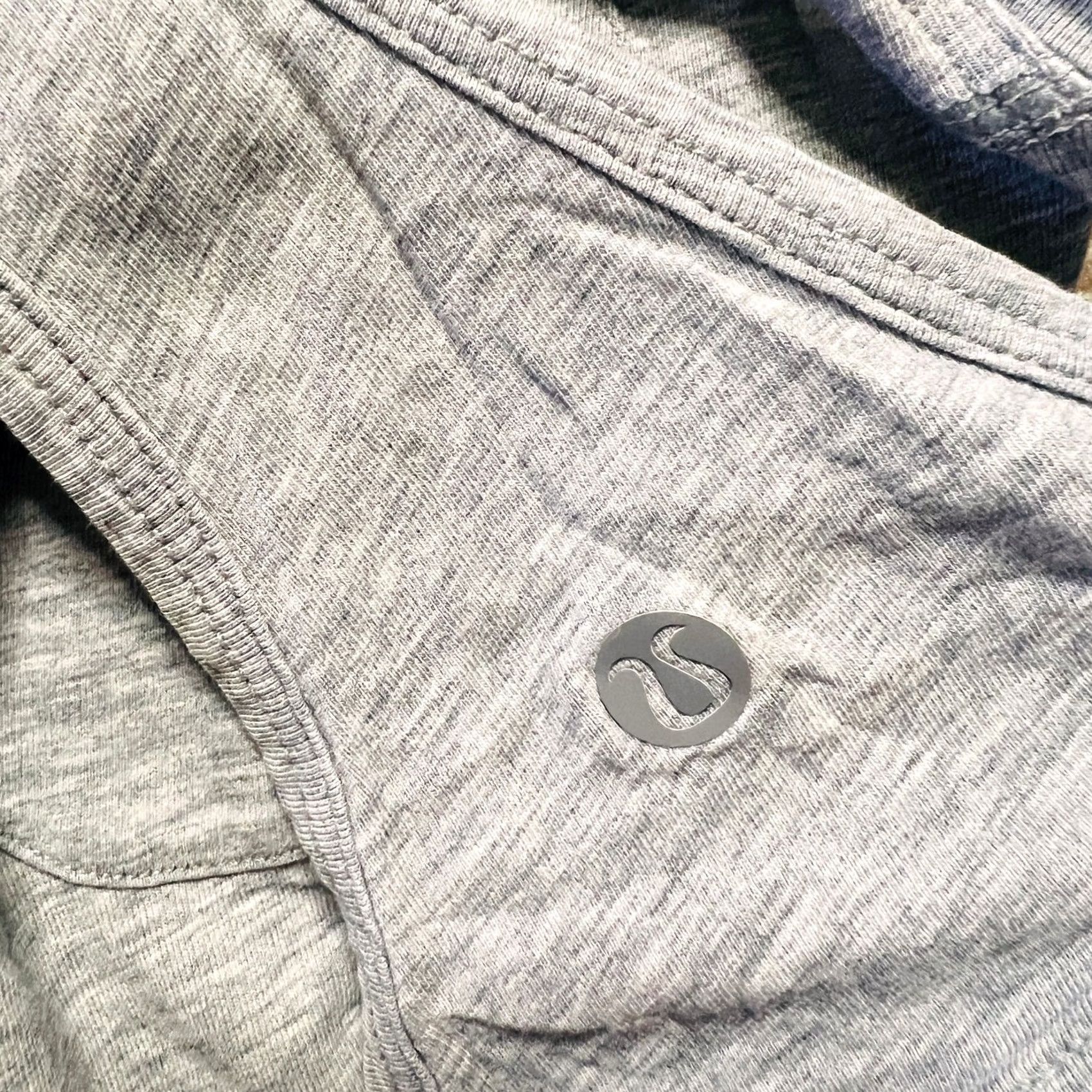 Lululemon VINTAGE Womens Lululemon Gray Workout Yoga Racer Back Tank Top S Small Womens 90s Retro Tank Top Size S / US 4 / IT 40 - 4 Thumbnail