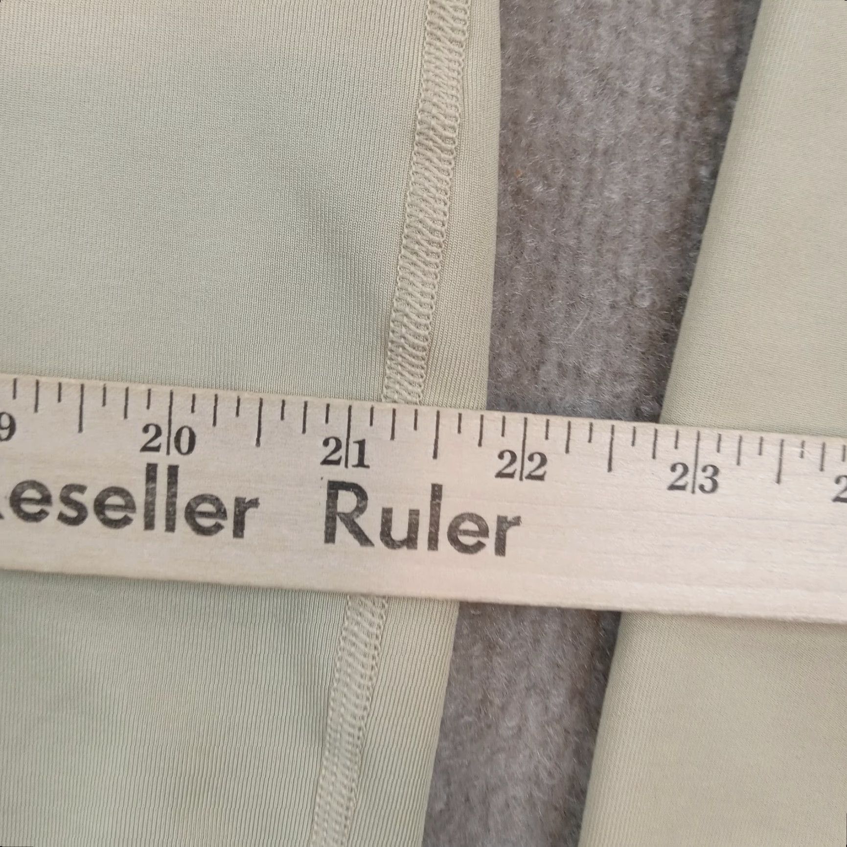 Layer 8 XGO Golf Long Sleeve Mock Neck Pullover Shirt Mens Large Beige Base Layer Size US L / EU 52-54 / 3 - 4 Thumbnail