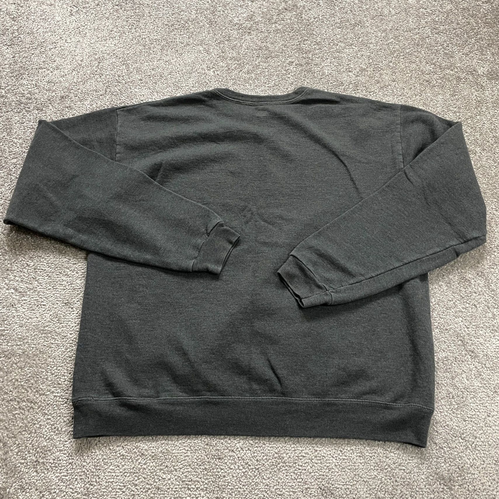 Hanes Hanes Relaxed Pullover Sweatshirt Women M Gray Crew Neck Fleece Casual All Seasons Long Sleeve Sweatshirt Dim: 44 in Logo Size M / US 6-8 / IT 42-44 - 2 Thumbnail