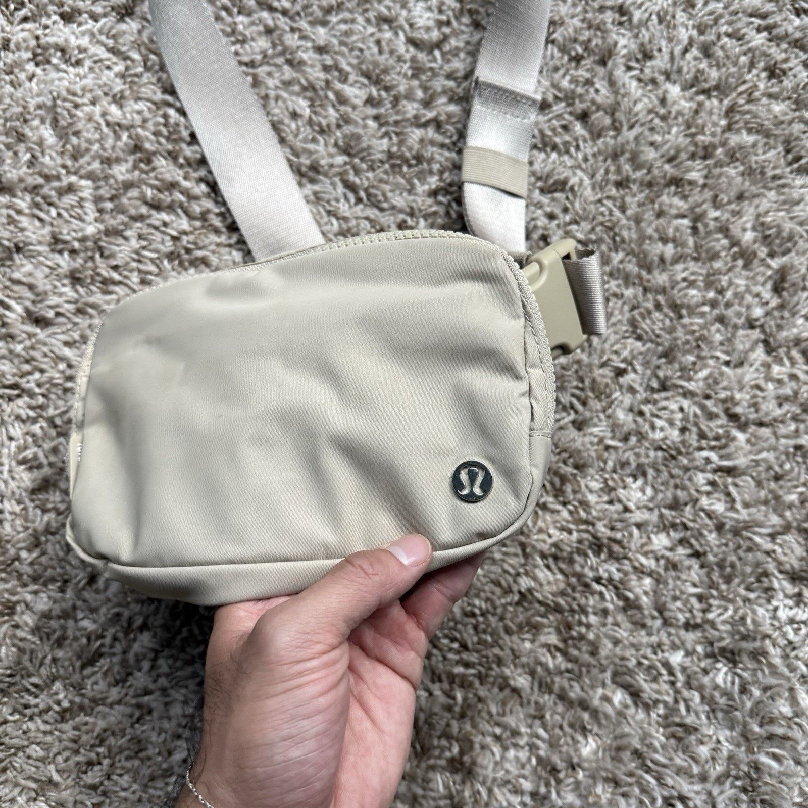 Lululemon LuluLemon Everywhere Belt Bag 1L Beige Tan Shoulder Strap Size ONE SIZE - 7 Thumbnail
