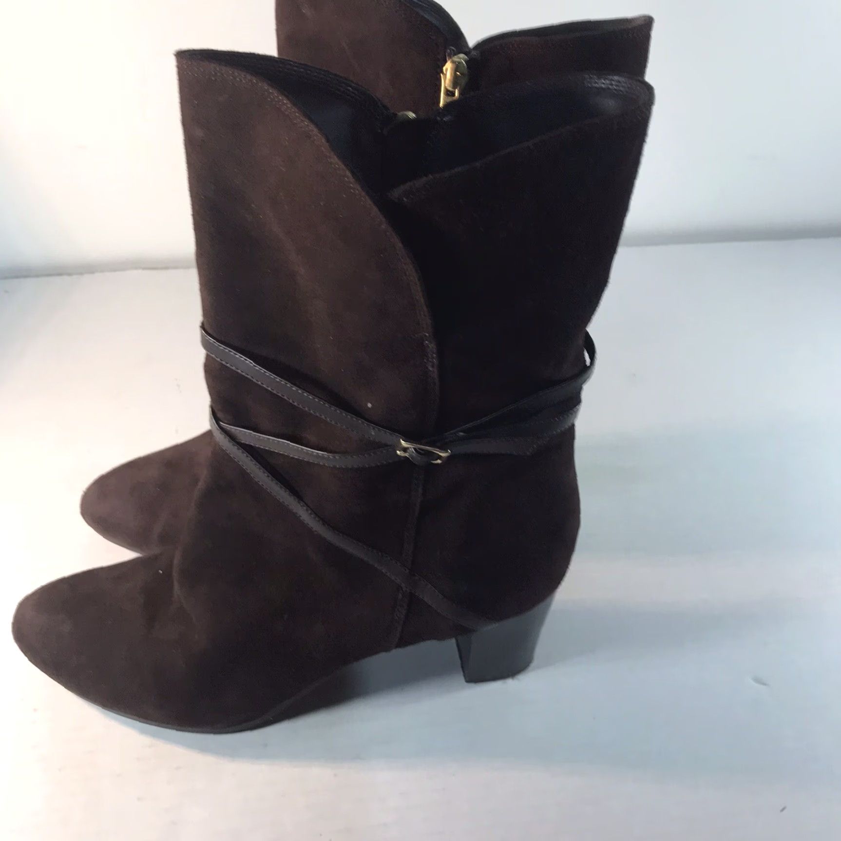 Isaac Mizrahi Isaac Mizrahi Brown Suede Women’s Bootie Size 10M Mid-Calf Block Heel Casual Winter Size US 10 / IT 40 - 3 Thumbnail