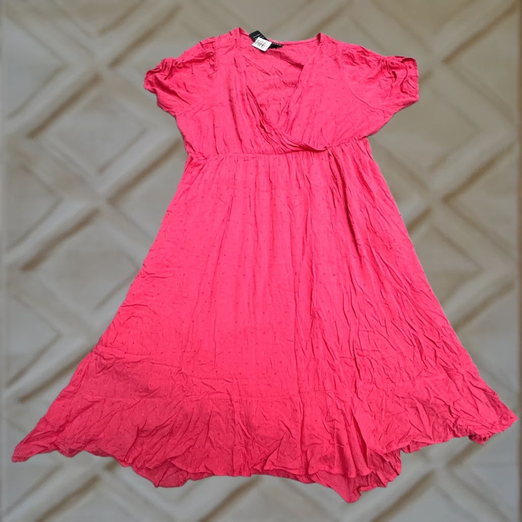 Torrid Torrid Pink Swiss Dot A-Line Wrap Midi Dress Womens 2XL Tie Sleeve NWT Size XXL / US 16-18 / IT 52-54 - 1 Thumbnail