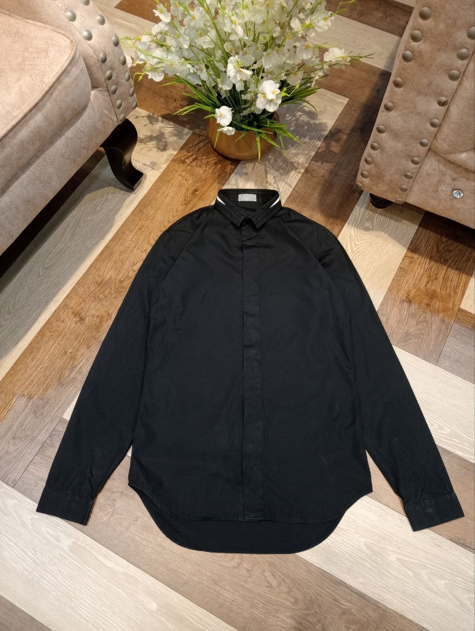 Dior LUXURY DIOR BLACK L/S SHIRT SIZE 37 Size US S / EU 44-46 / 1 - 1 Thumbnail