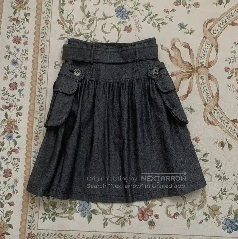 Burberry Burberry Women's Dark Gray Wool Blend Skirt. Size 23" - 6 Thumbnail