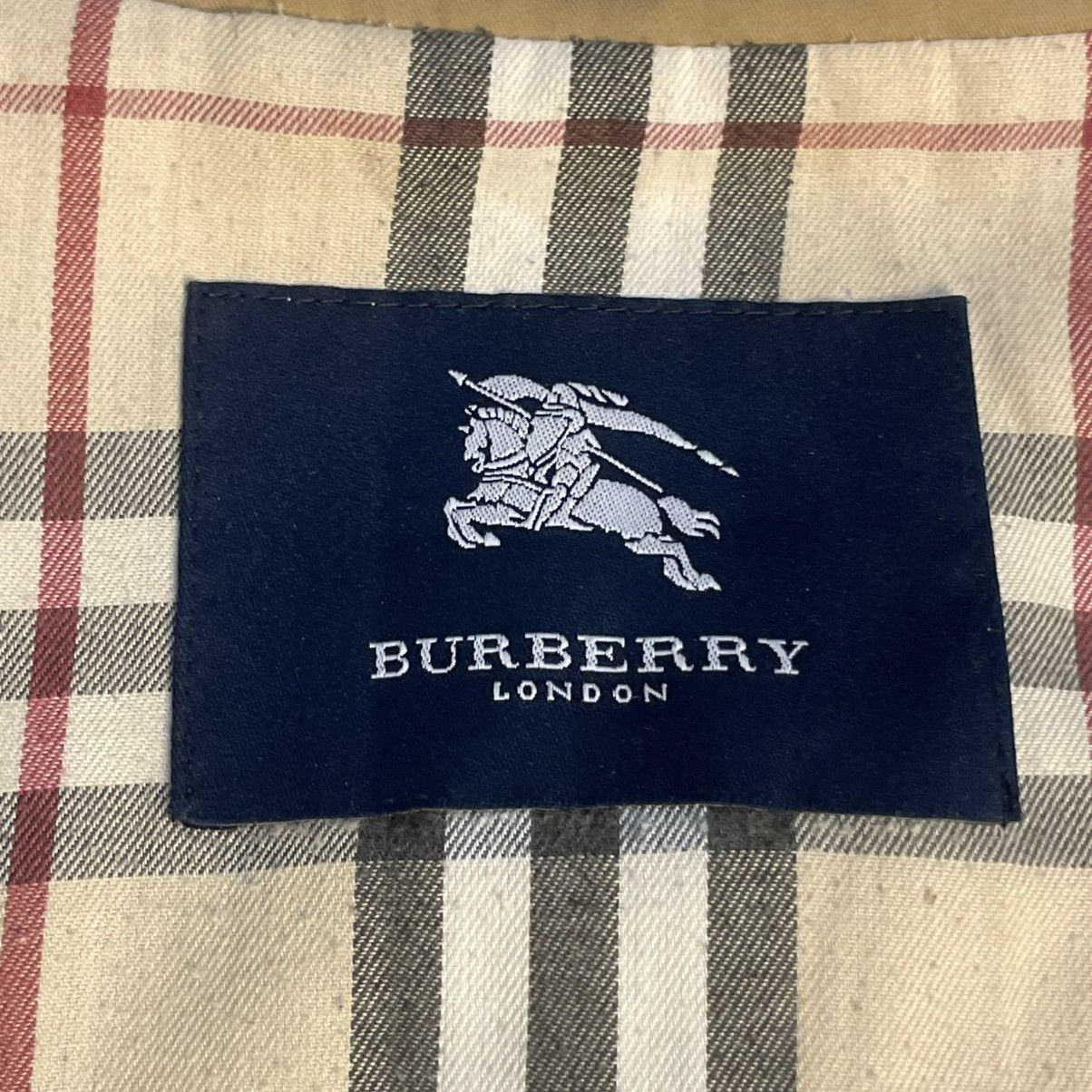 Burberry Burberry Quilted VINTAGE Jacket Nova check Diamond women's Size L / US 10 / IT 46 - 16 Thumbnail