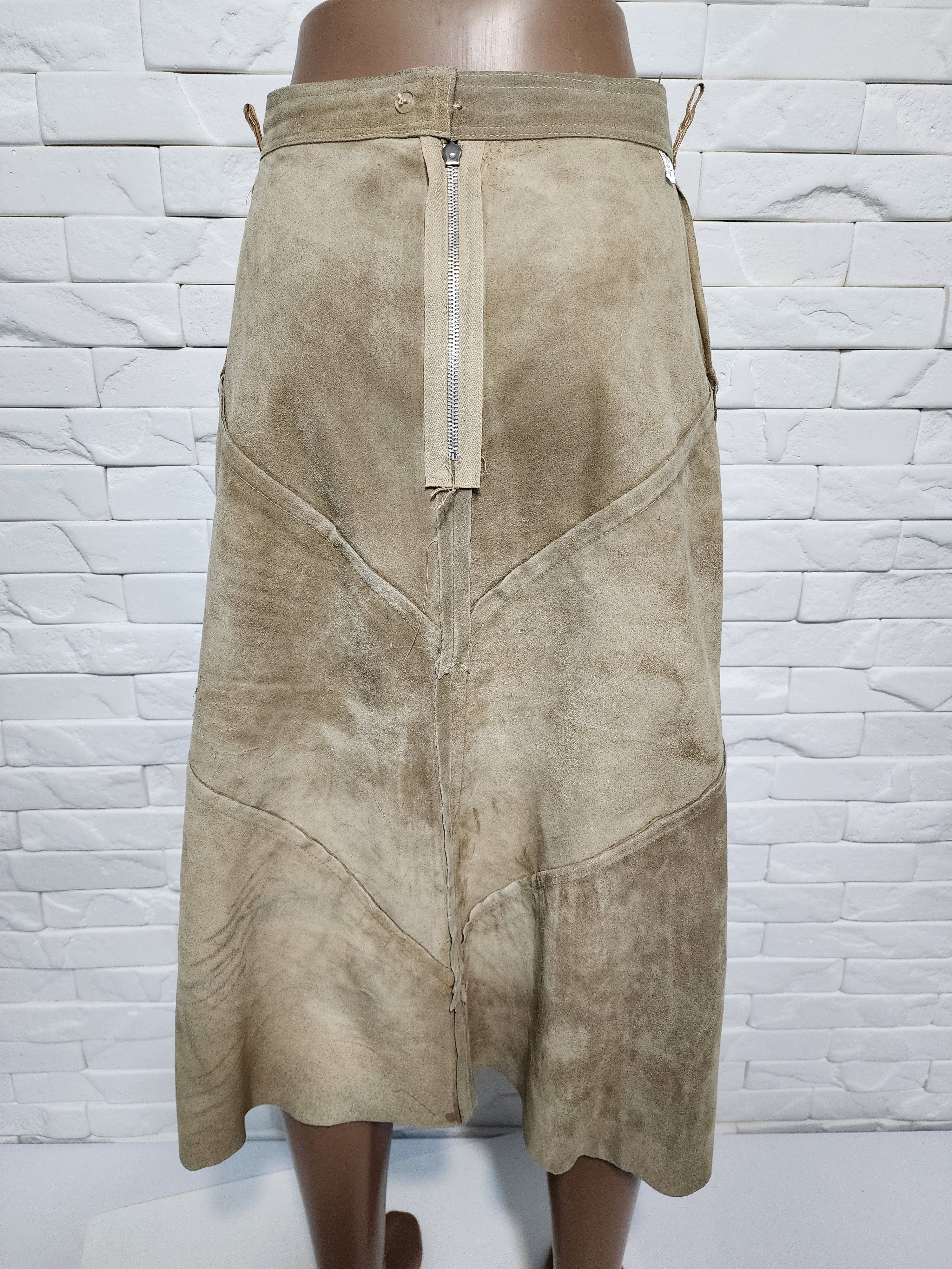 Genuine Leather Beige Suede Leather Skirt: Size 26" / US 2 / IT 38 - 8 Thumbnail