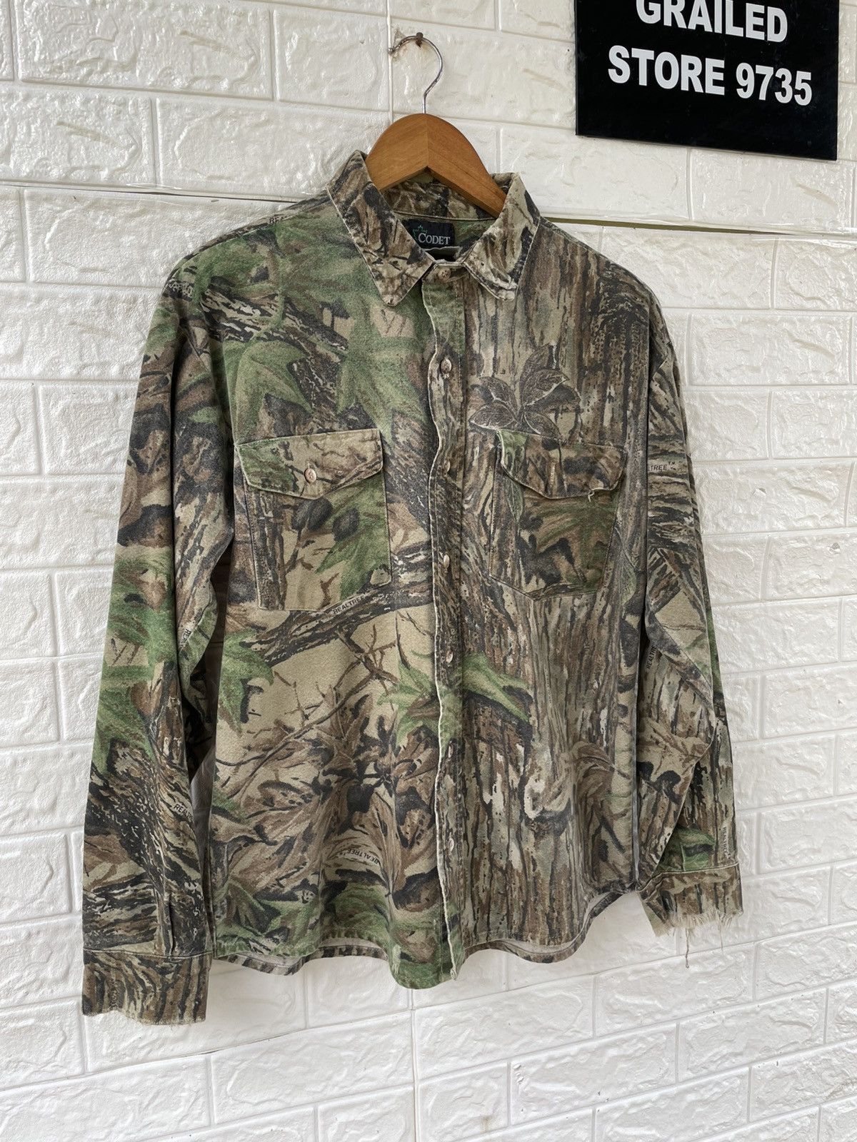 Japanese Brand × Vintage Vintage 80’s Distress Codet Real Tree Camo Usa Shirt Size US L / EU 52-54 / 3 - 3 Thumbnail