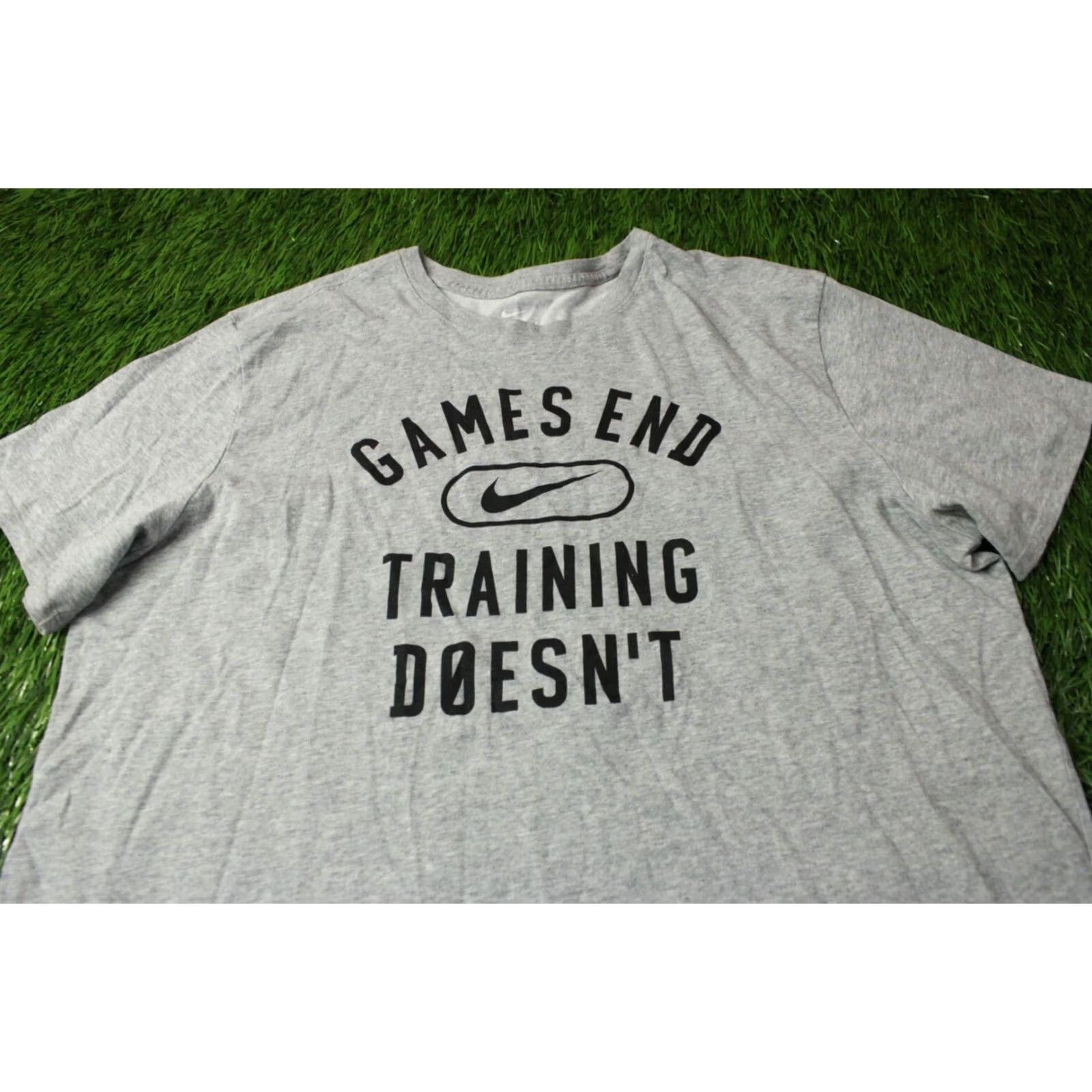 Nike NIKE DRI-FIT ORIGINAL 2018 MEN TRAINING SHIRT JERSEY TEE XXL Gray Nike Dri-Fit Training Jersey Tee Short Sleeve Crew Neck Men XXL 2018 Sports CrossFit Size US XXL / EU 58 / 5 - 2 Thumbnail