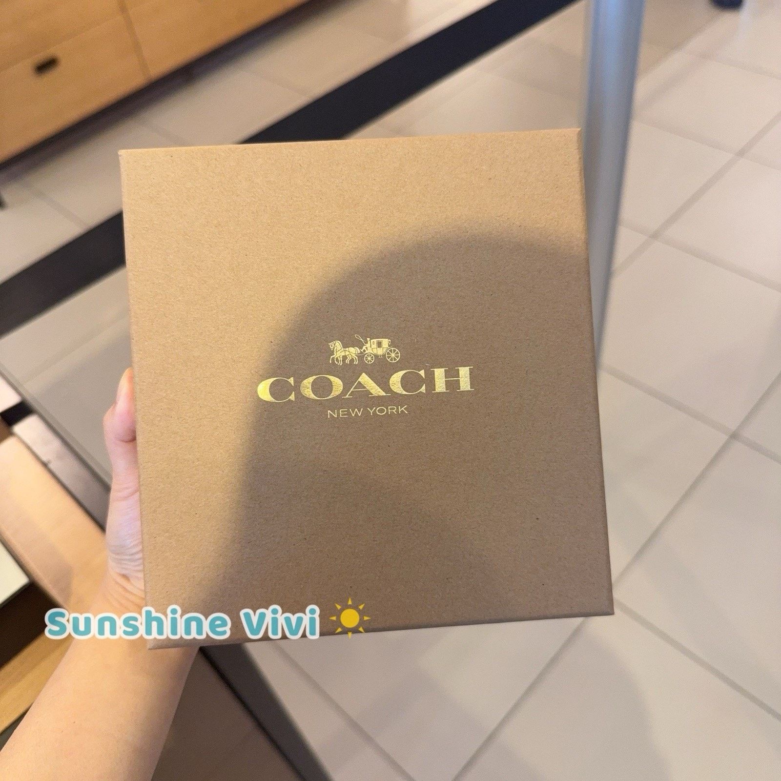 Coach NWT Coach Boxed Small Pet Collar CX158 Gold/Walnut/Bold Red Size ONE SIZE - 4 Thumbnail