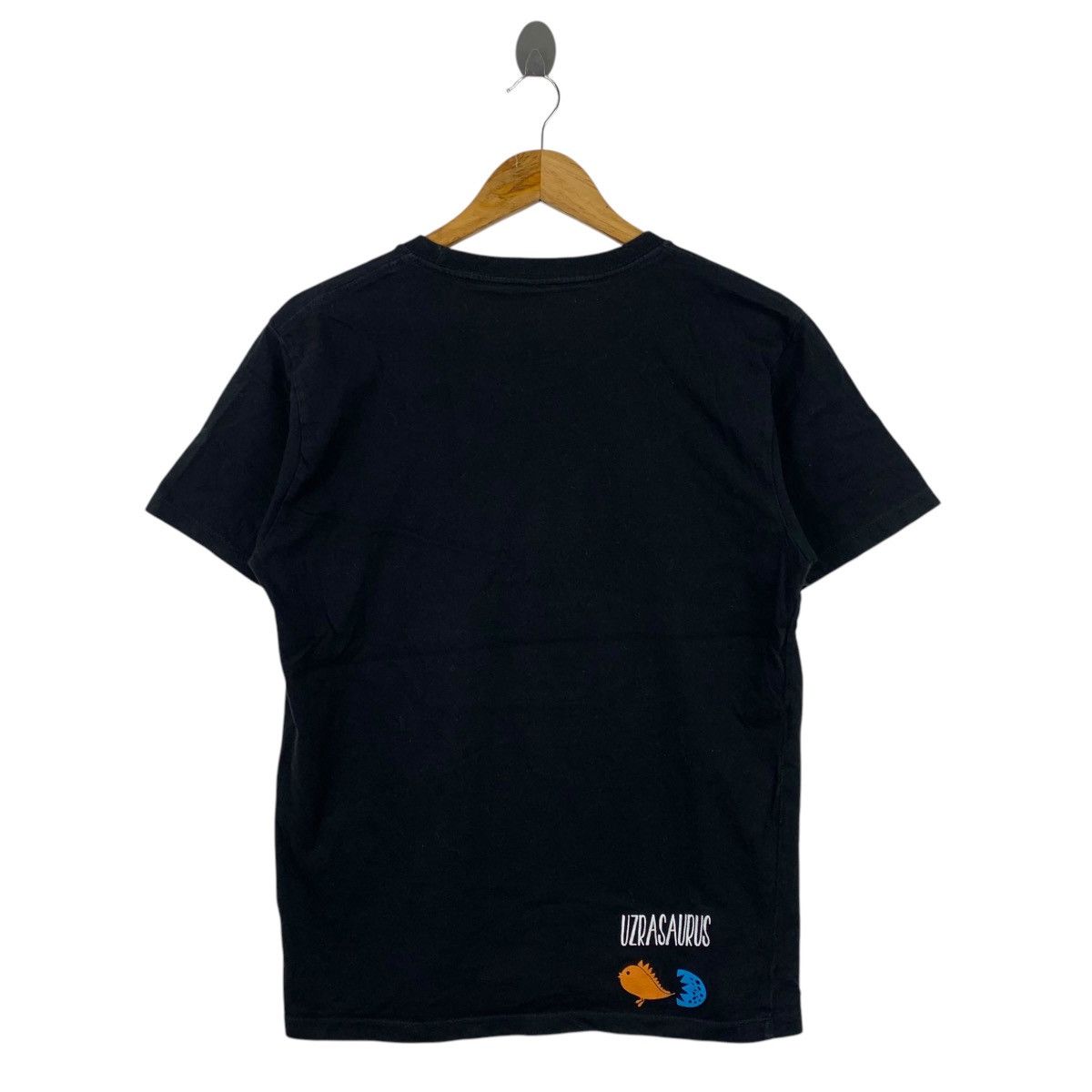 Japanese Brand UZRASAURUS Ozrosaurus Japanese Band Uzra Print Black Shirt Size US M / EU 48-50 / 2 - 3 Thumbnail