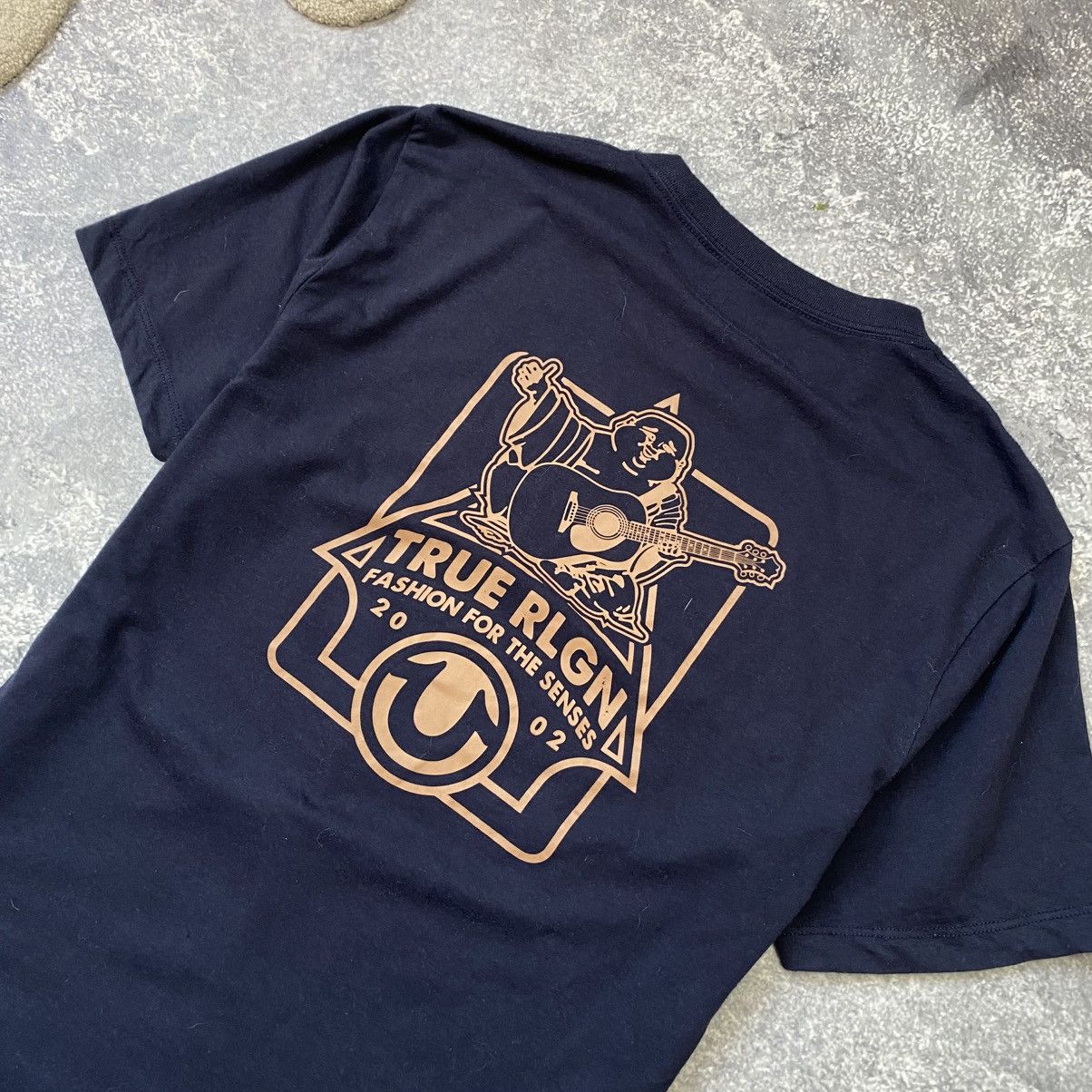 Japanese Brand × True Religion Men’s True Religion Japanese Style Big Logo y2k tee Size US M / EU 48-50 / 2 - 2 Thumbnail