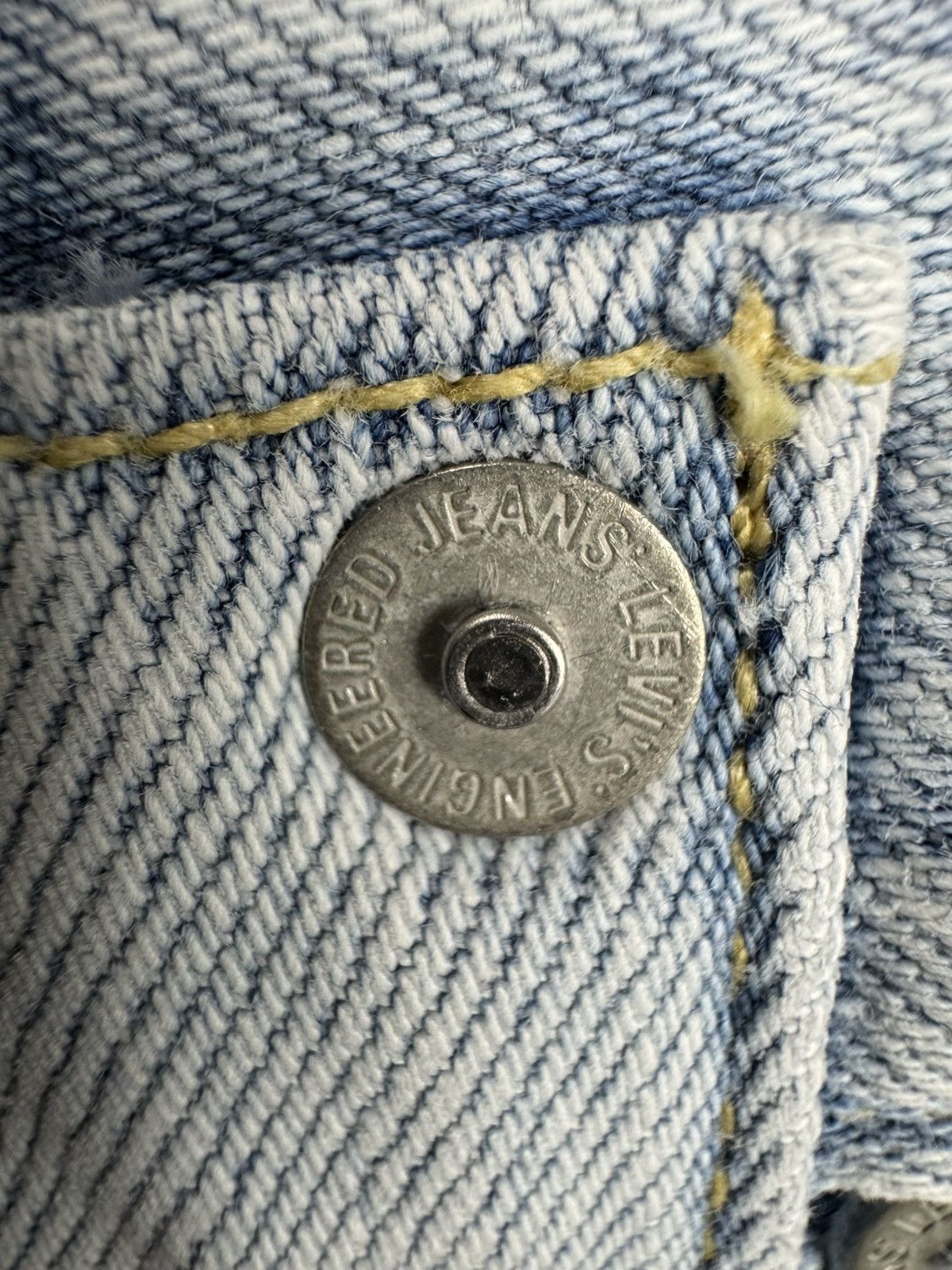 Levi's Vintage 2000s Levis Engineered jeans twisted shorts washed Size US 28 / EU 44 - 19 Thumbnail