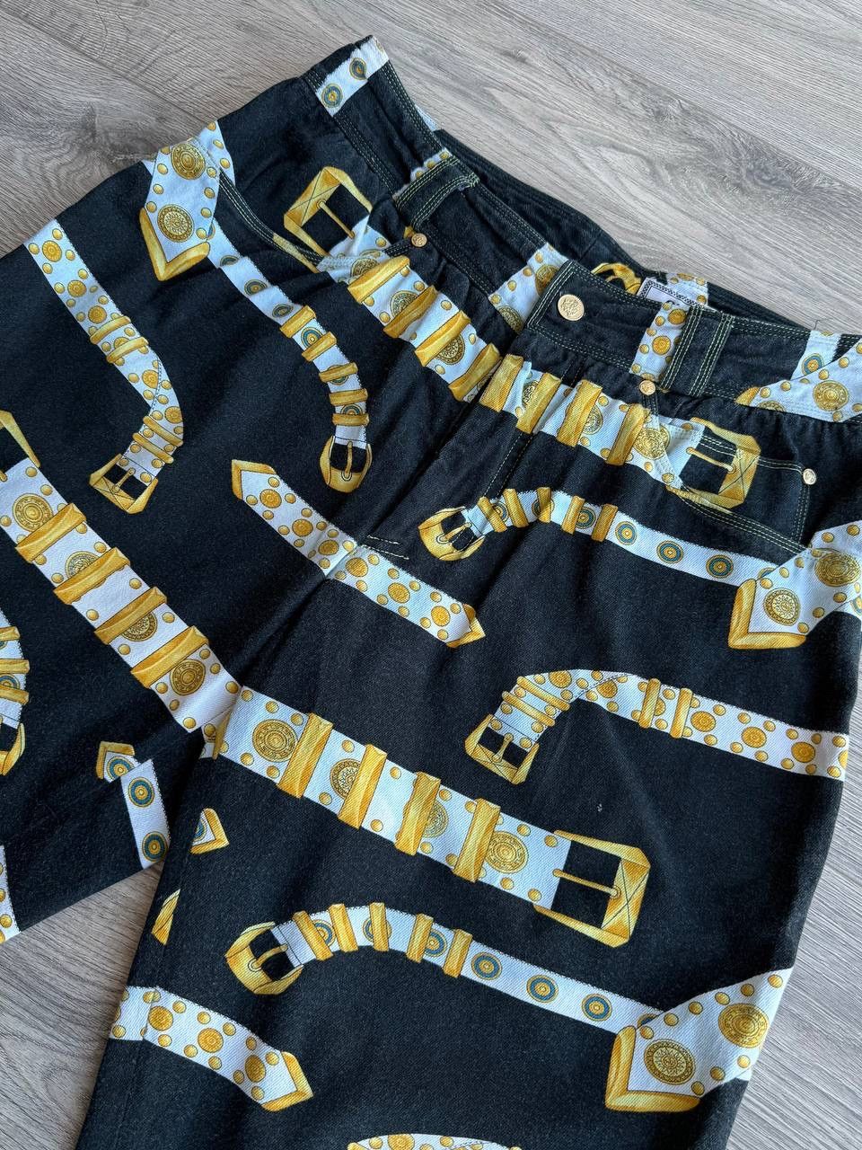 Versace Gianni Versace Vintage shorts Size US 31 - 3 Thumbnail