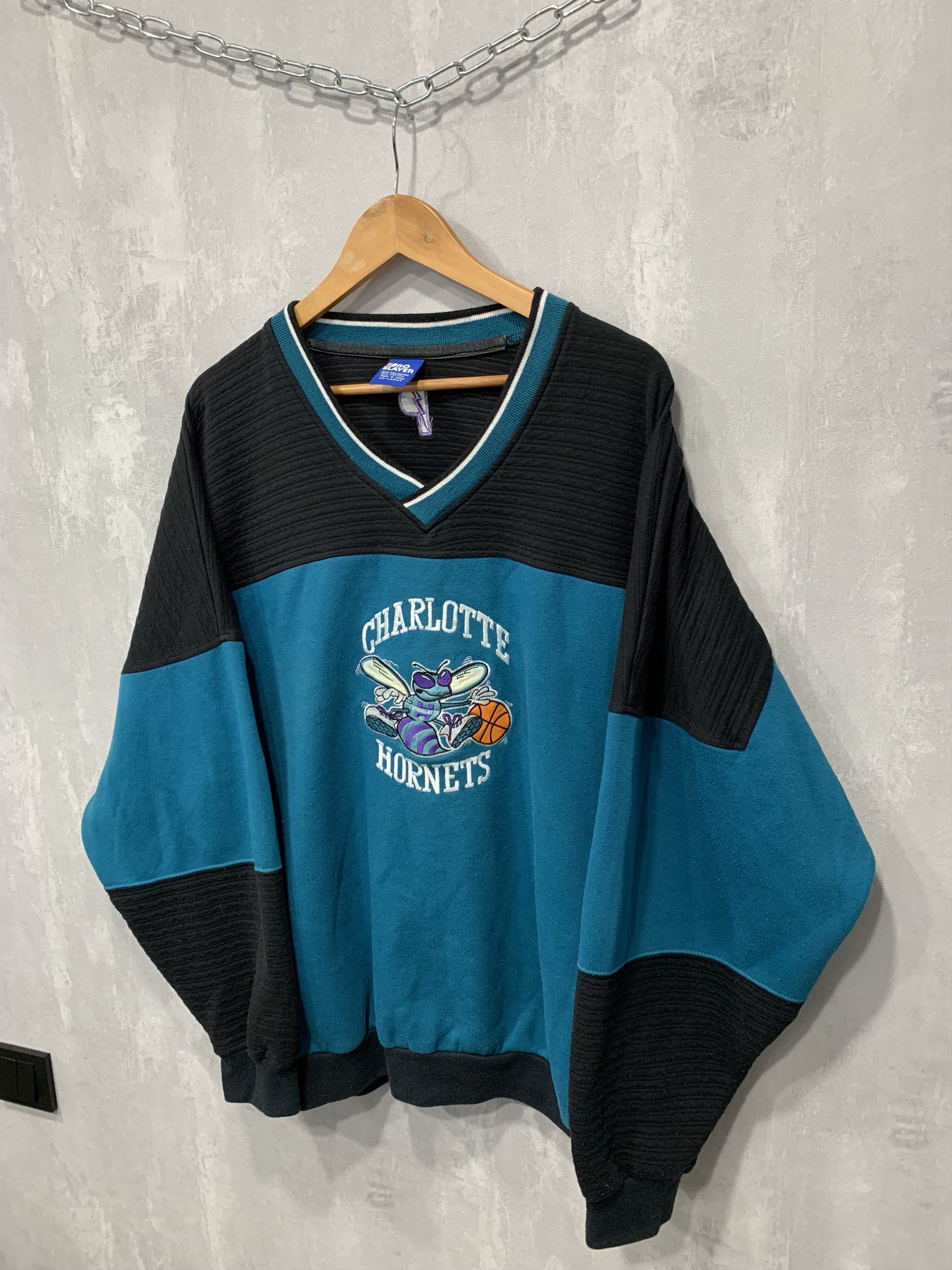 NBA × Vintage Vintage Charlotte Hornets Sweatshirt NBA Pro Player 90s Y2K Size US XL / EU 56 / 4 - 2 Thumbnail