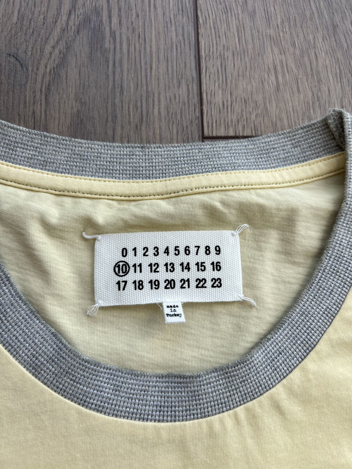 Maison Margiela Sample Maison Margiela Pale Yellow T-Shirt Size US L / EU 52-54 / 3 - 4 Thumbnail