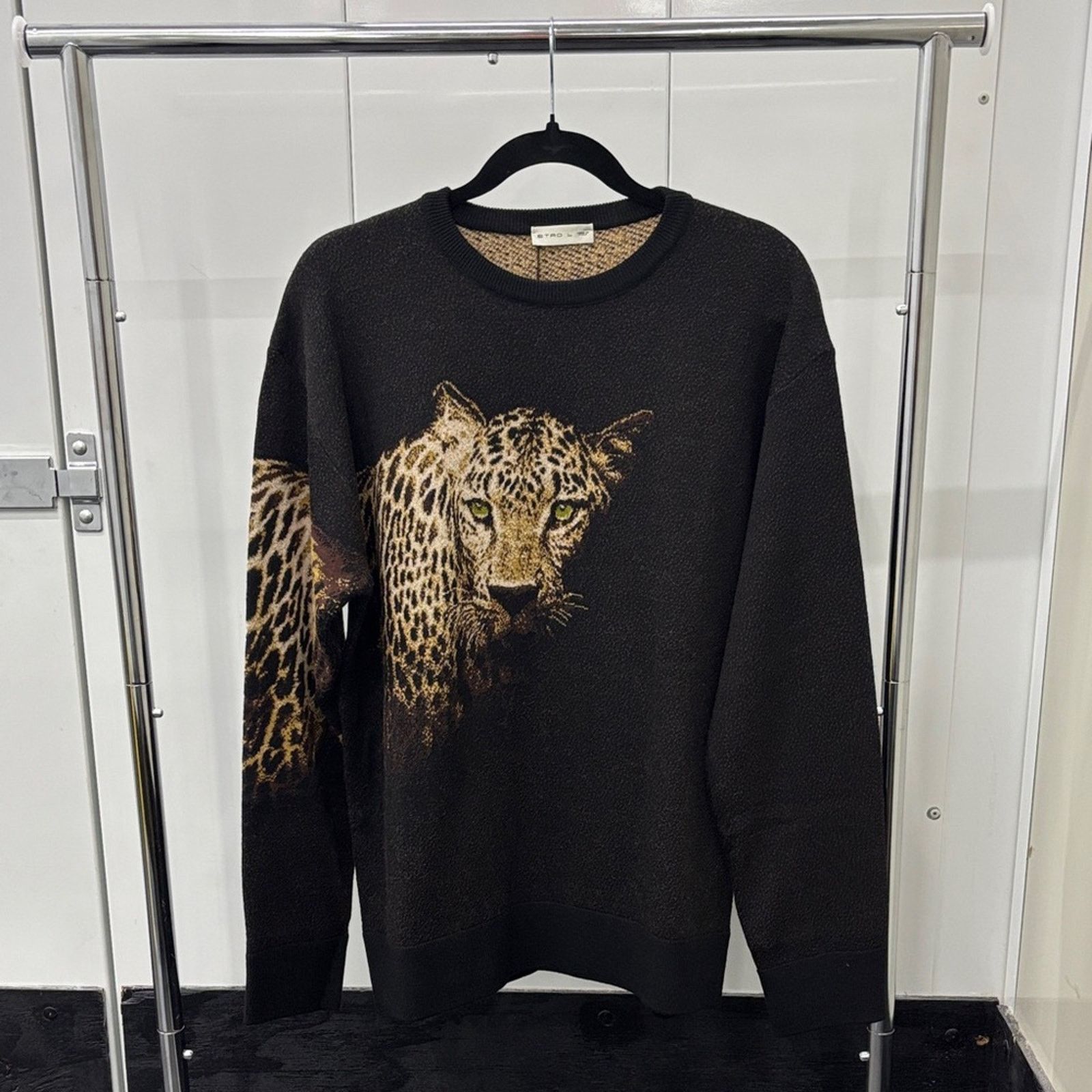 Etro NWT Etro Men's Black Leopard Graphic Crewneck Sweater Size L Size US L / EU 52-54 / 3 - 1 Thumbnail