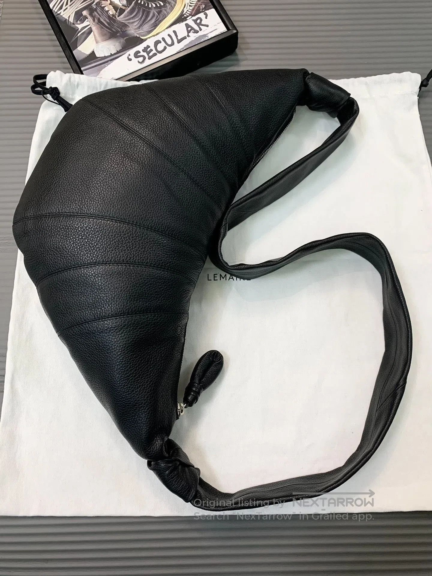 Lemaire Lemaire 2024 Medium Black Croissant Bag. Size ONE SIZE - 2 Thumbnail