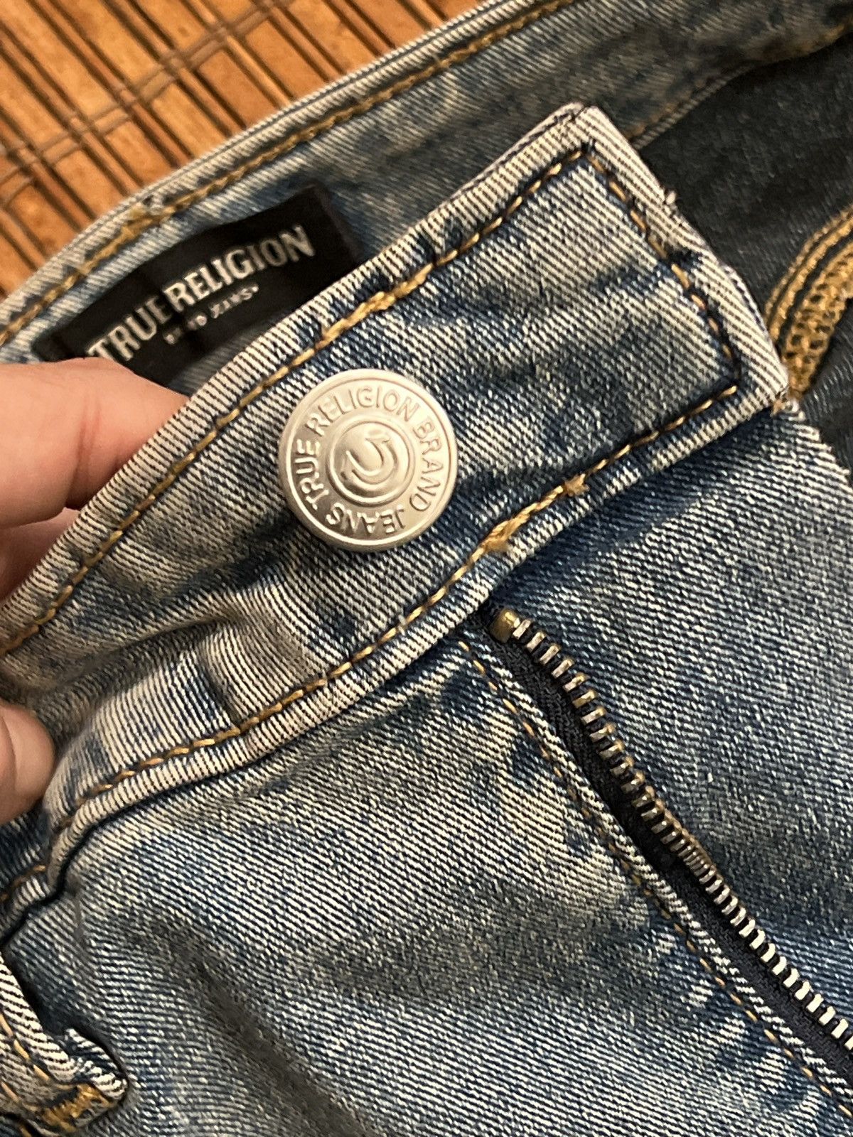 True Religion True Religion light blue denim cargo bootcut jean NWOT Size 30" / US 8 / IT 44 - 13 Thumbnail
